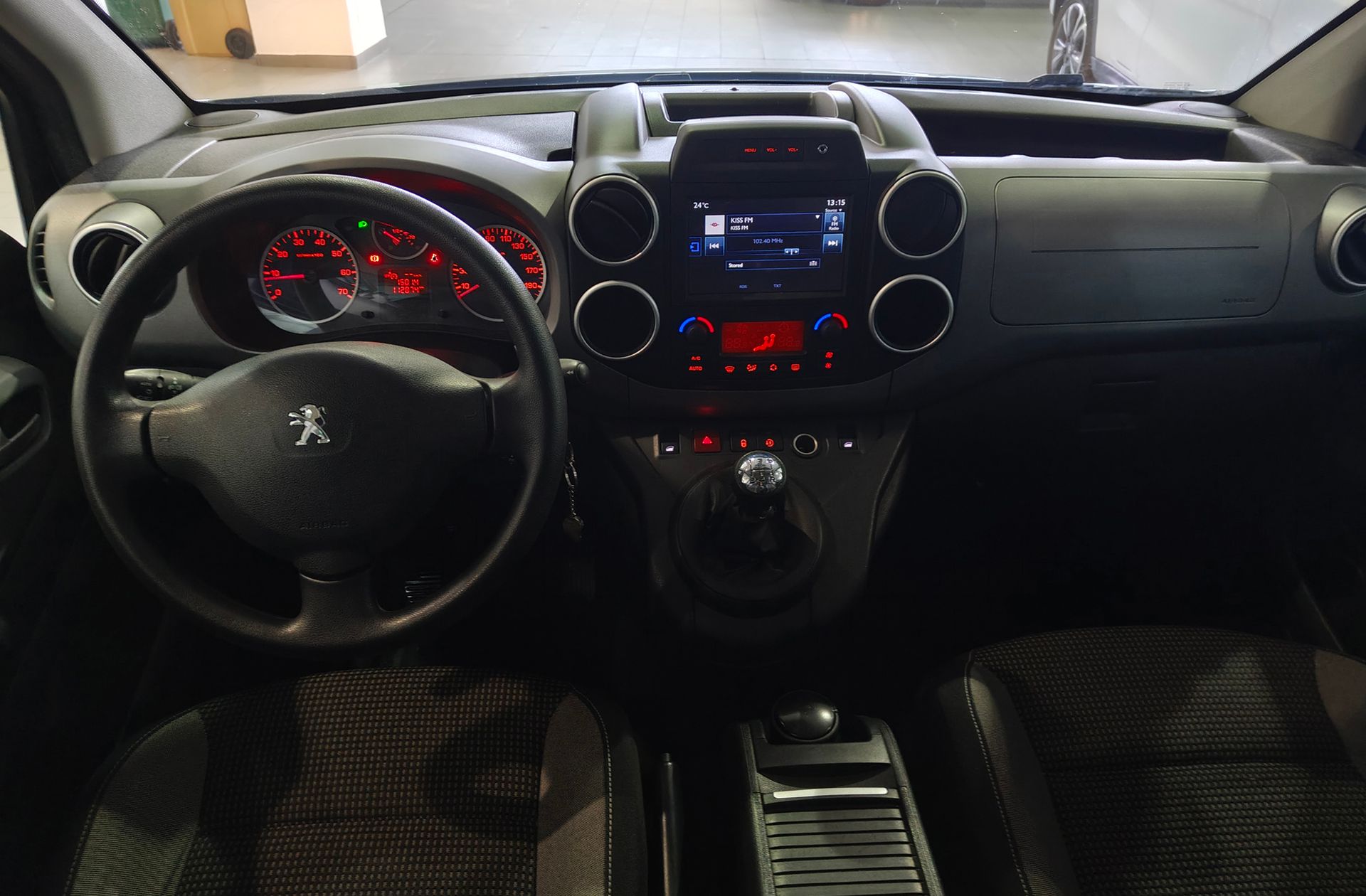 Peugeot Partner Tepee BlueHDi 100 Adventure Edition - foto 6