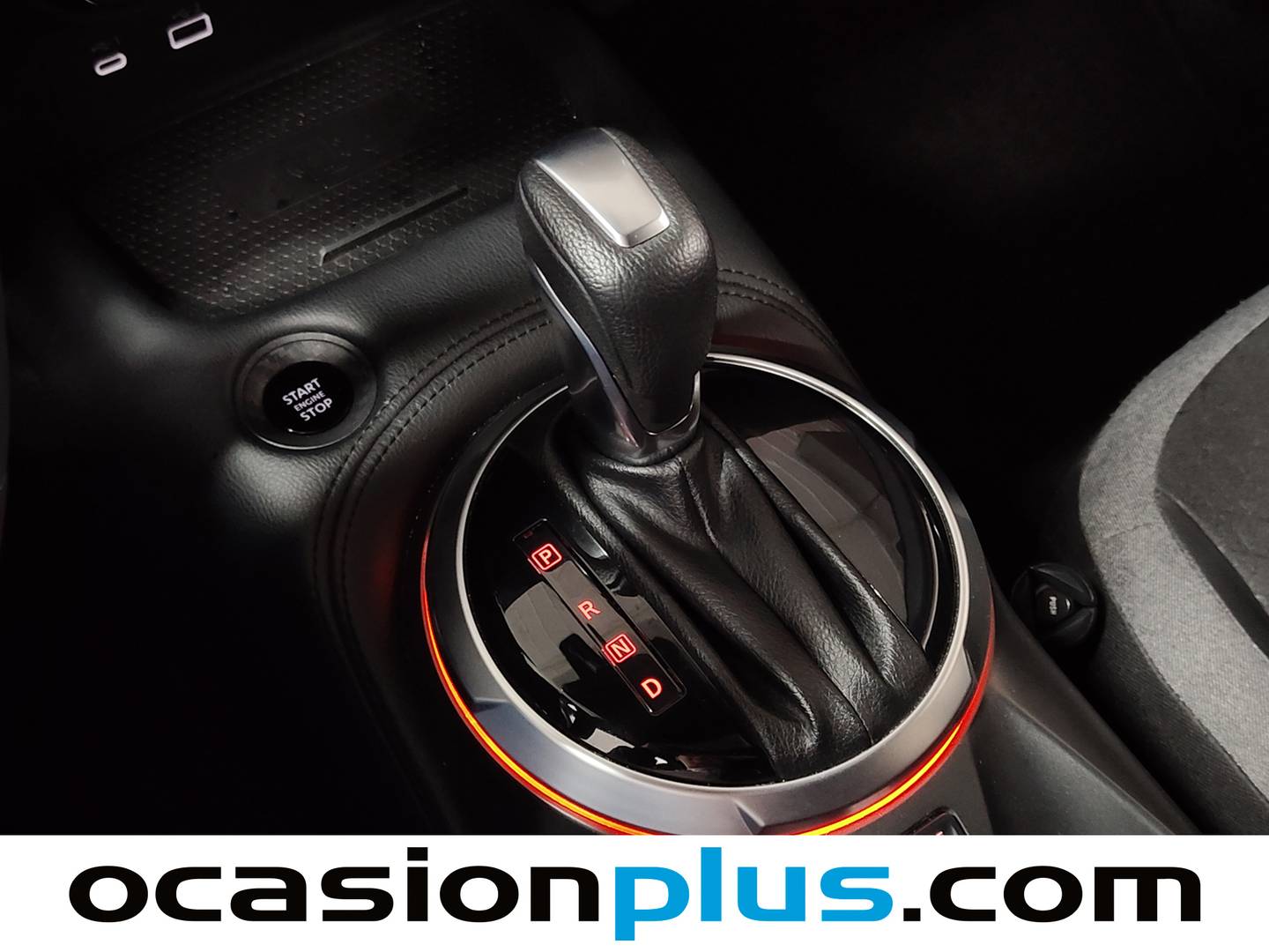 Foto Nissan JUKE Nissan Juke DIG-T N-Connecta 4x2 DCT (114 CV)