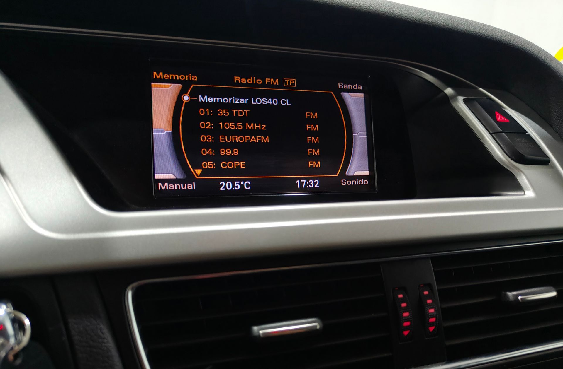 Audi A4 Avant 2.0 TDI multitronic - foto 35