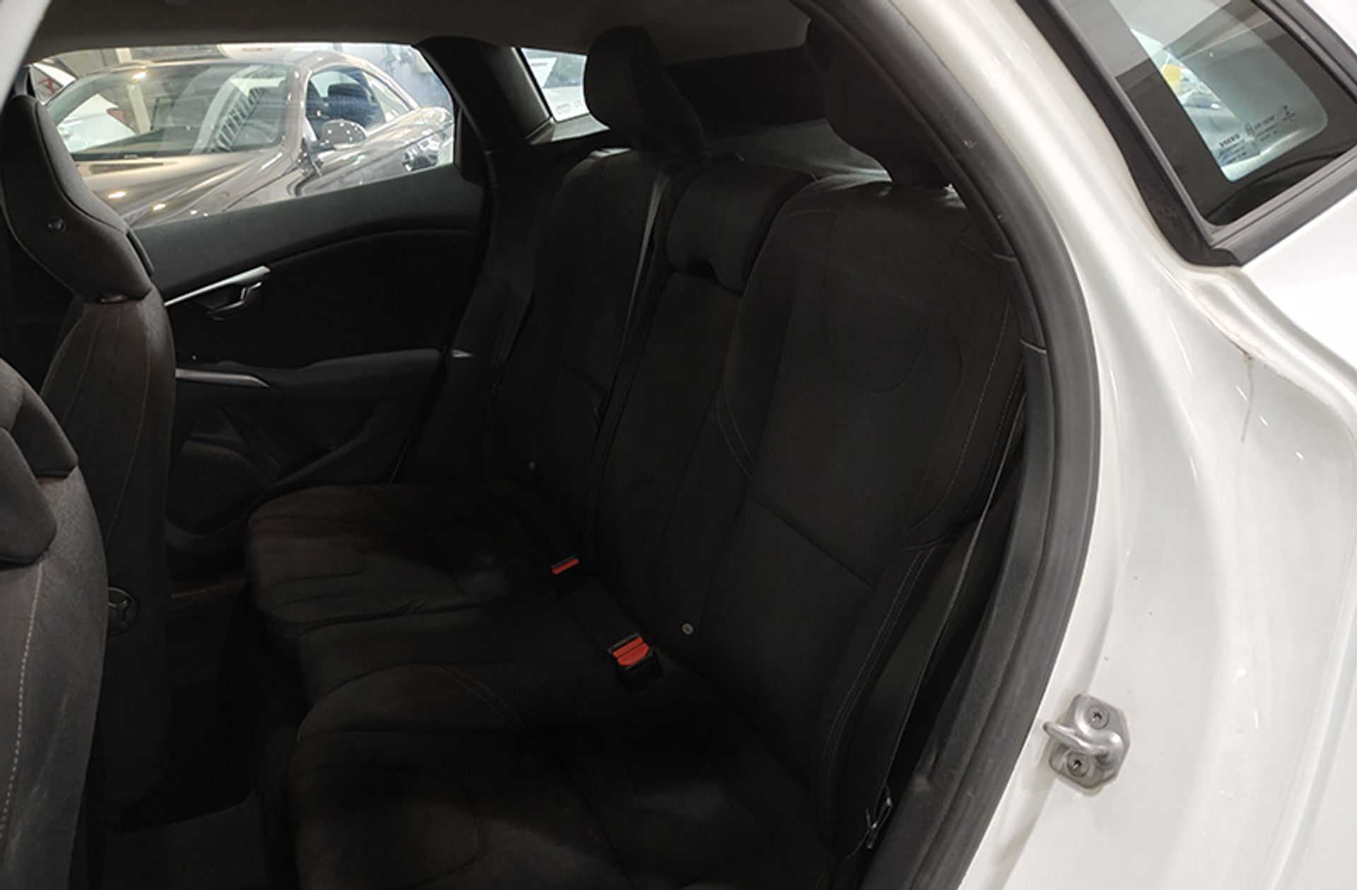 Volvo V40 1.6 D2 Kinetic - foto 10