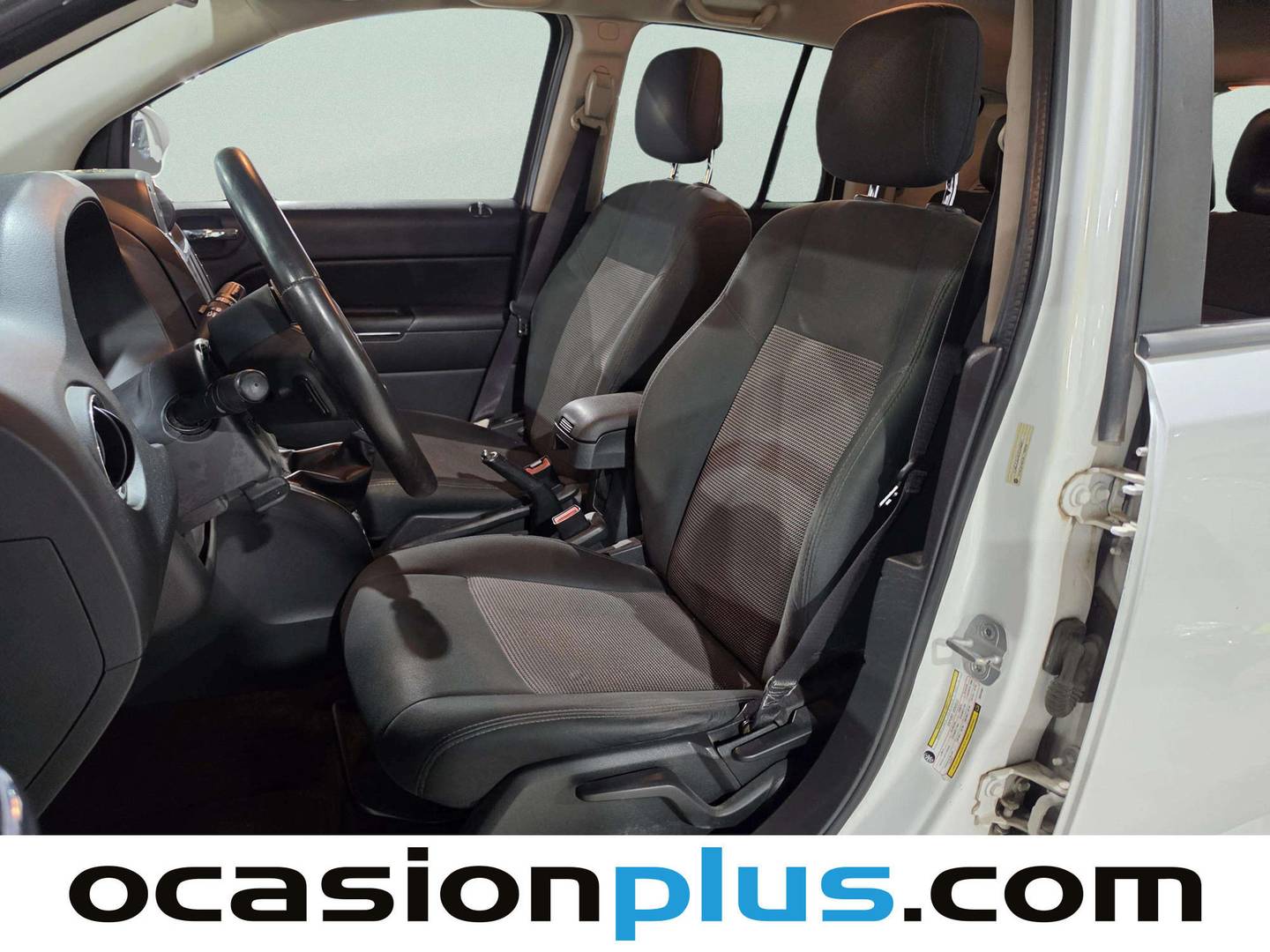 Foto asientos delanteros Jeep Compass Jeep Compass 2.2 CRD North 4x2 (136 CV)