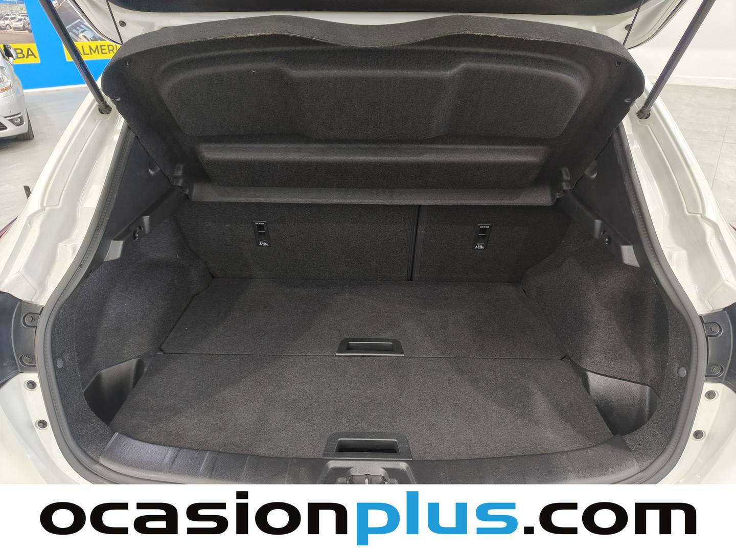 Fotos maletero Nissan QASHQAI Nissan Qashqai DIG-T 115 N-Connecta 4x2 (115 CV)