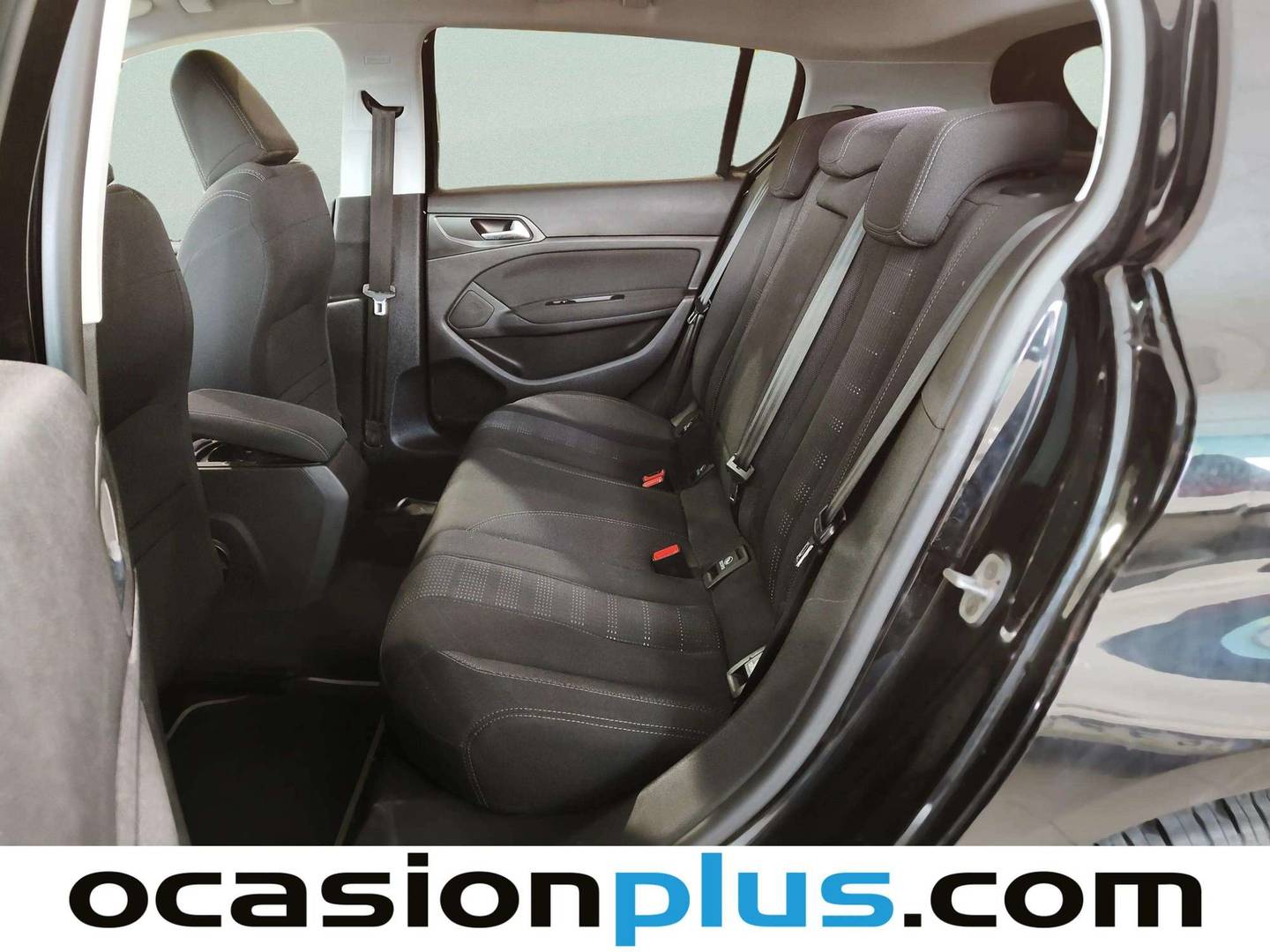 Foto asientos traseros Peugeot 308 Peugeot 308 PureTech 130 S&S Allure (130 CV)