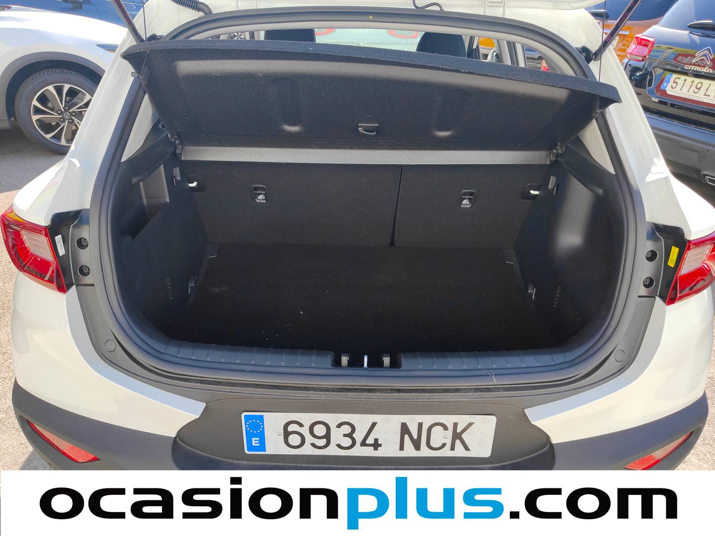 Fotos maletero KIA Stonic KIA Stonic 1.0 T-GDi MHEV Drive (100 CV)