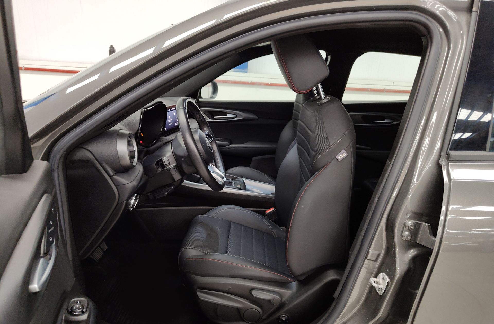Alfa Romeo Tonale 1.5 MHEV Sprint FWD - foto 10