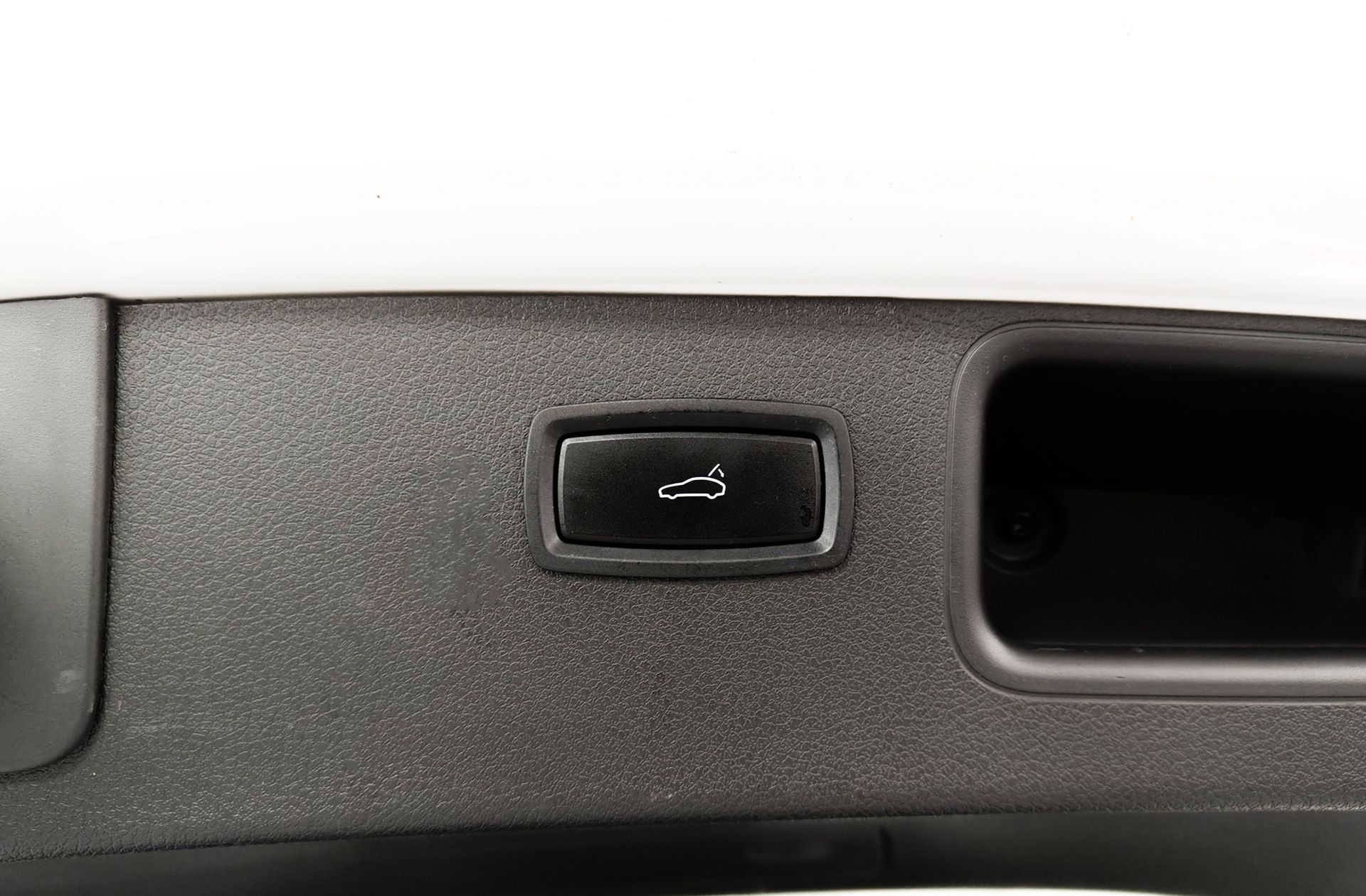 Porsche Macan Turbo - foto 27