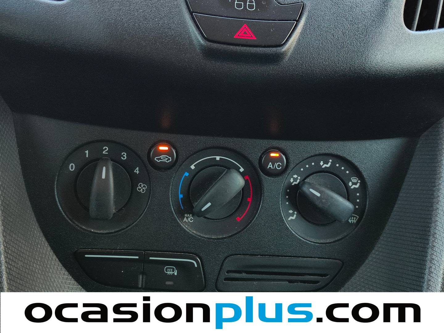 Extras del Ford Transit Connect Ford Transit Connect Furgon 1.6 TDCI Ambiente 200 L1 (75 CV)