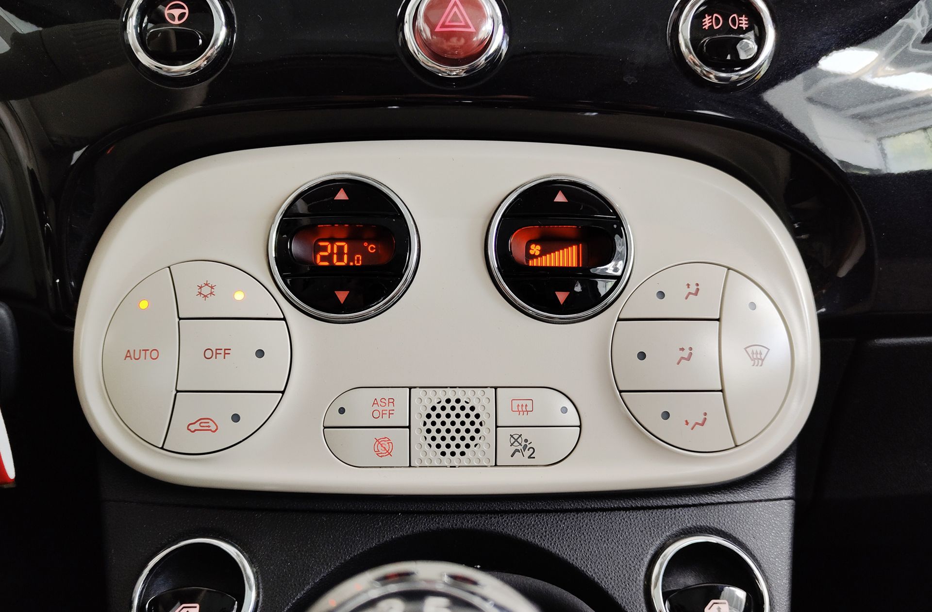 Fiat 500 Dolcevita 1.0 Hybrid - foto 26