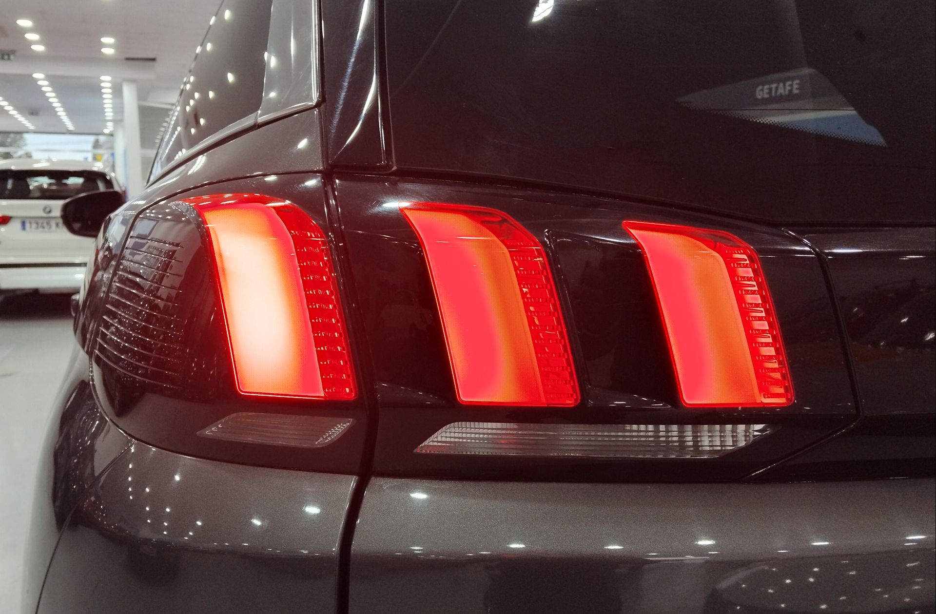 Peugeot 5008 PureTech 130 Allure Pack EAT8 7 plazas - foto 17
