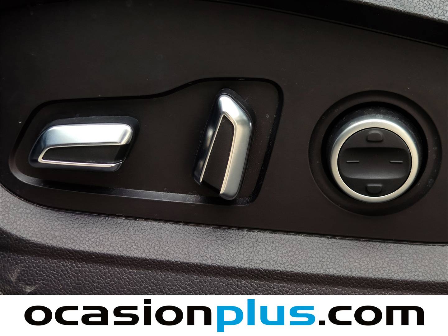 EBRO S800 EBRO S800 1.6 TGDI Premium DCT (147 CV) 7 Plazas 2025