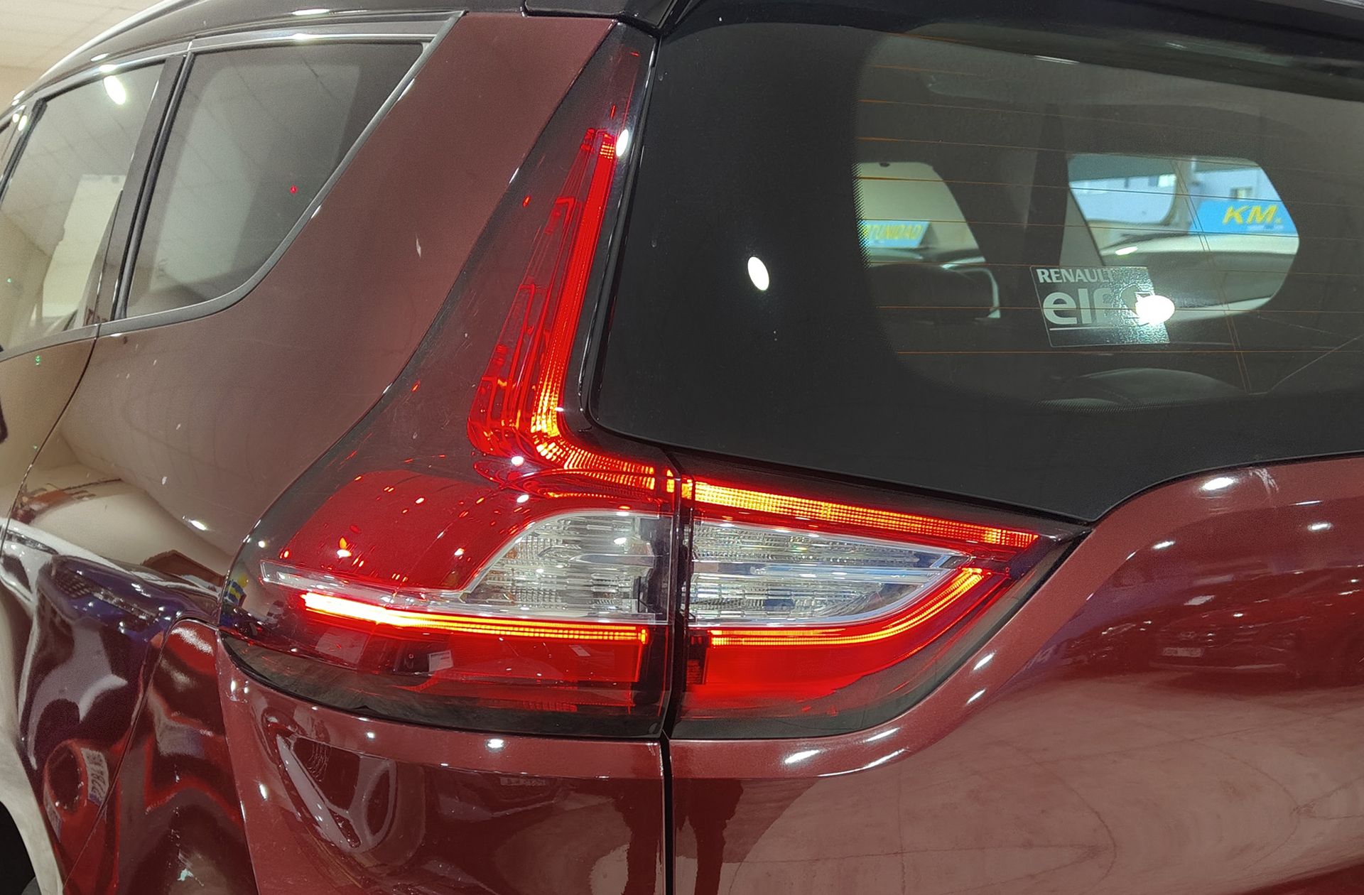 Renault Grand Scénic Zen TCe EDC GPF 7 plazas - foto 17