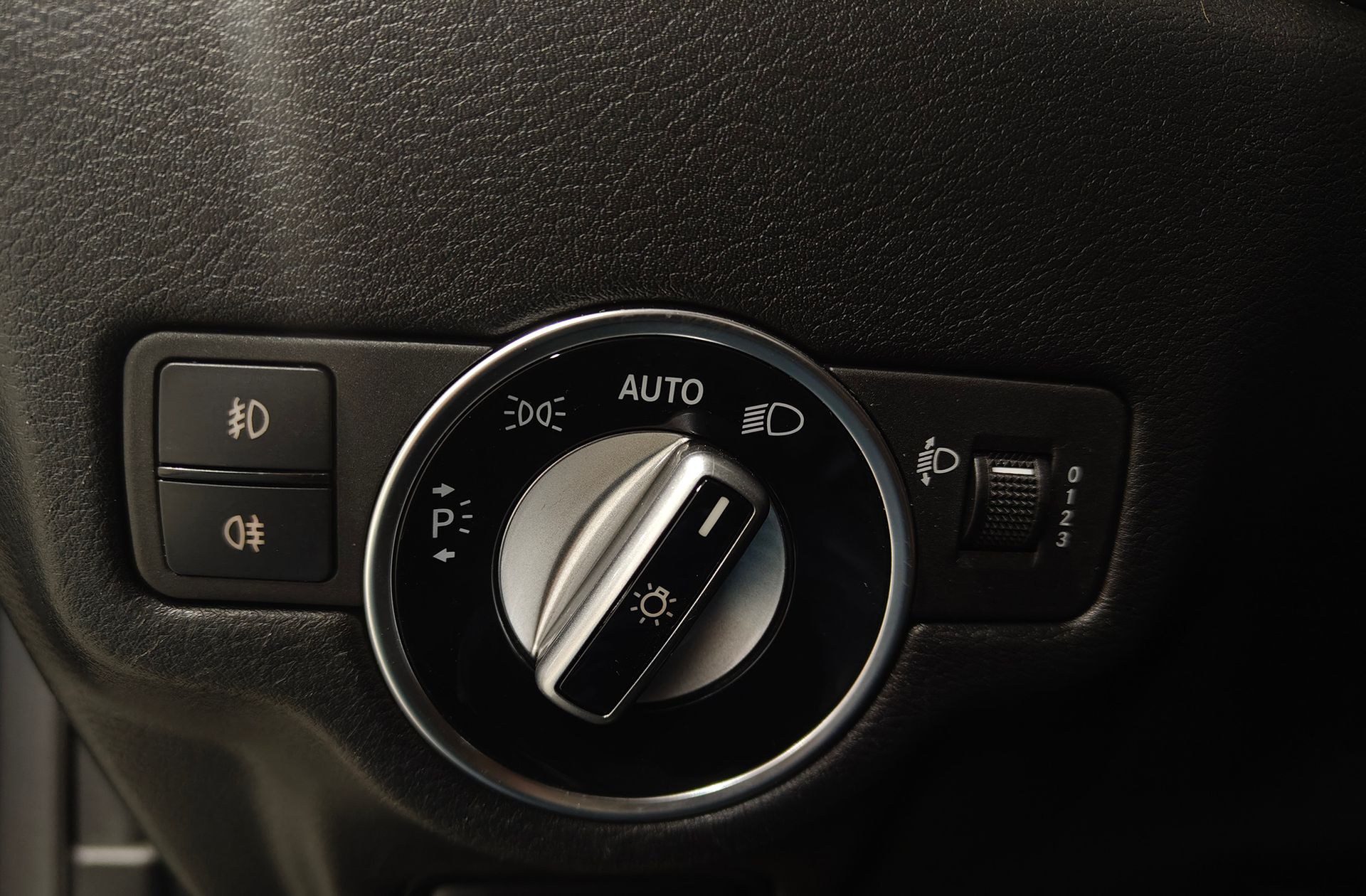 Infiniti Q30 1.6 TC Premium 7DCT - foto 21
