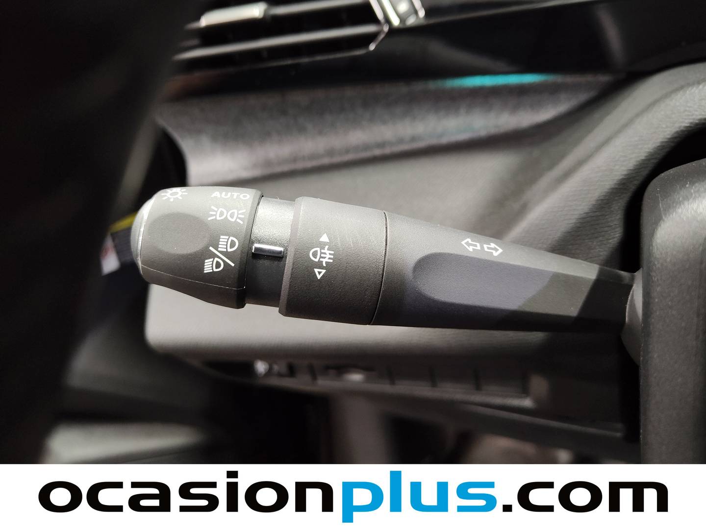 Foto Peugeot 308 Peugeot 308 SW BlueHDi 130 S&S Allure (130 CV)