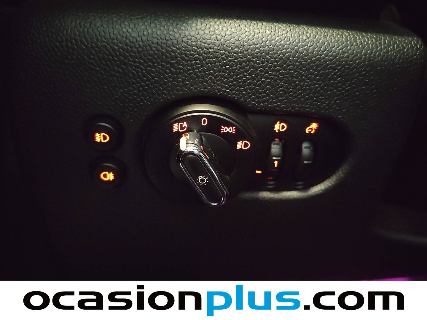 Equipamiento del Mini MINI Mini MINI Cooper 5 Puertas One (102 CV)