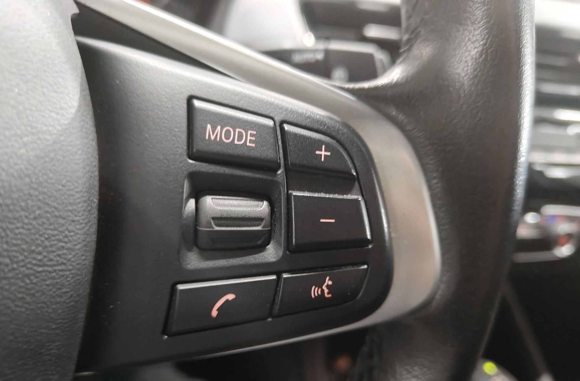BMW X1 sDrive18d - foto 25