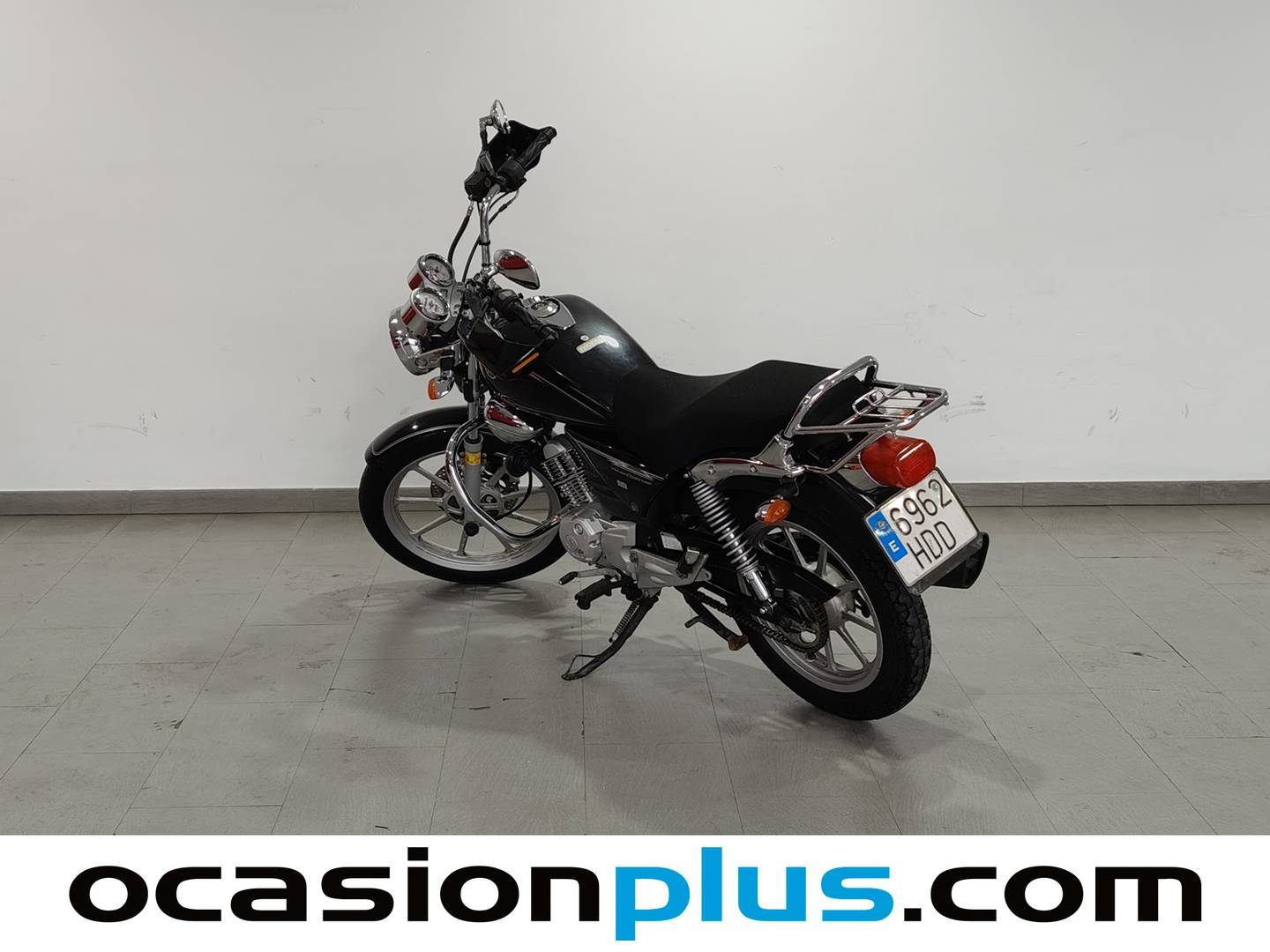 Foto Yamaha YB 125 Yamaha YB 125 (11 CV)