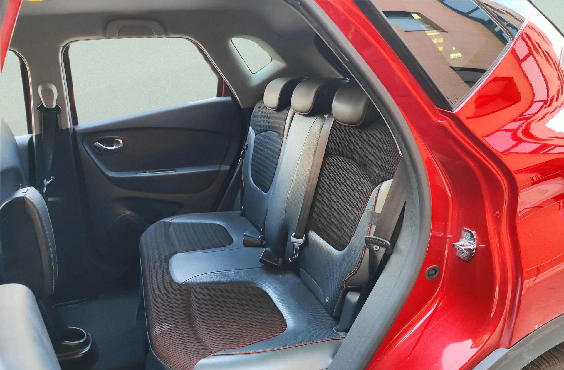 Renault Captur 1.5 dCi Energy Xmod EDC - foto 13