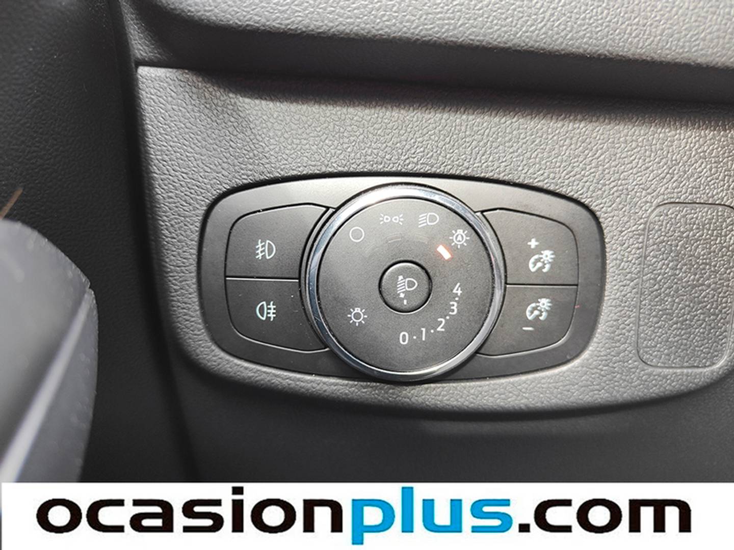 Foto Ford Focus Ford Focus SportBreak 1.0 Ecoboost MHEV ST-Line Auto (155 CV)