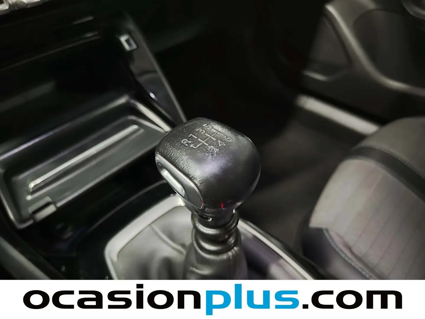 Foto Peugeot 2008 Peugeot 2008 PureTech 130 S&S Allure Pack (130 CV)