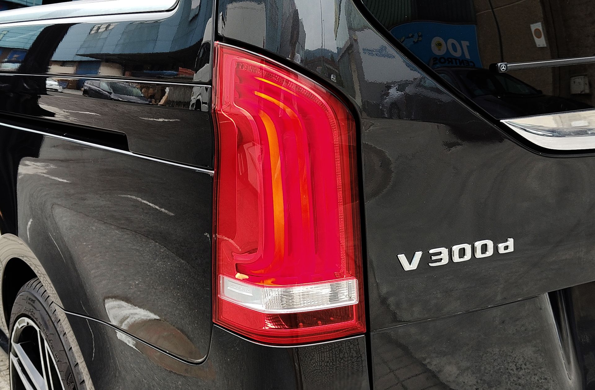 Mercedes-Benz Clase V V 300d Largo Avantgarde 7 plazas - foto 23