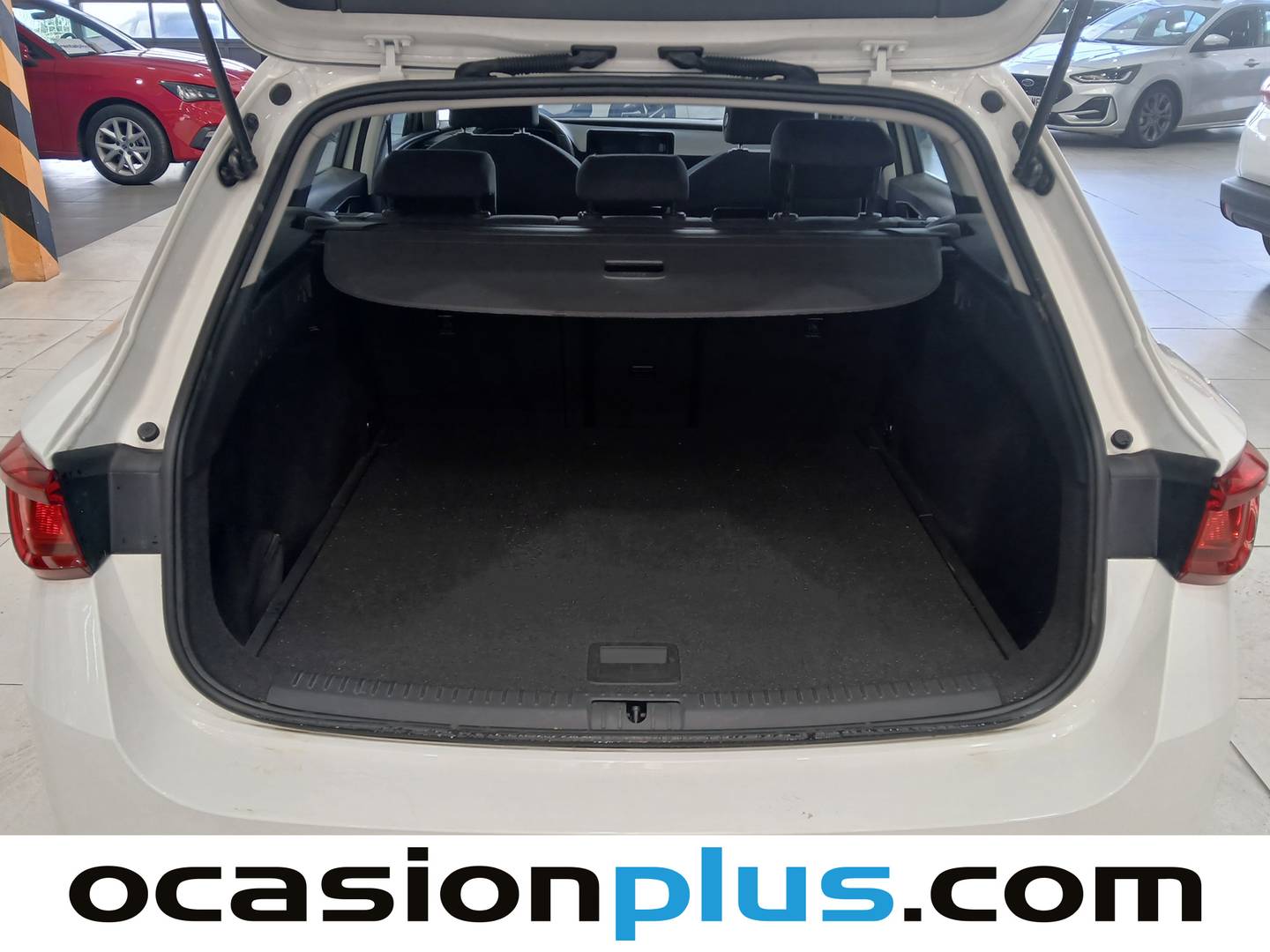 Fotos maletero Seat León Seat León ST 1.5 TGI GNC S&S Style DSG (130 CV)