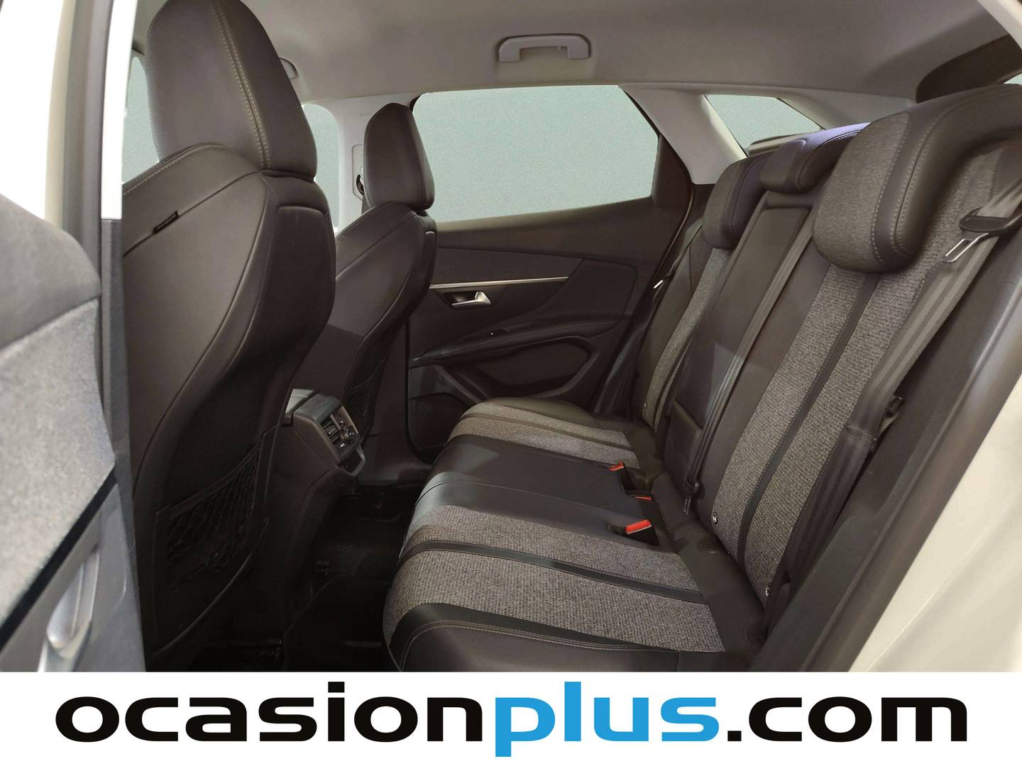 Foto asientos traseros Peugeot 3008 Peugeot 3008 PureTech 130 S&S Allure (130 CV)