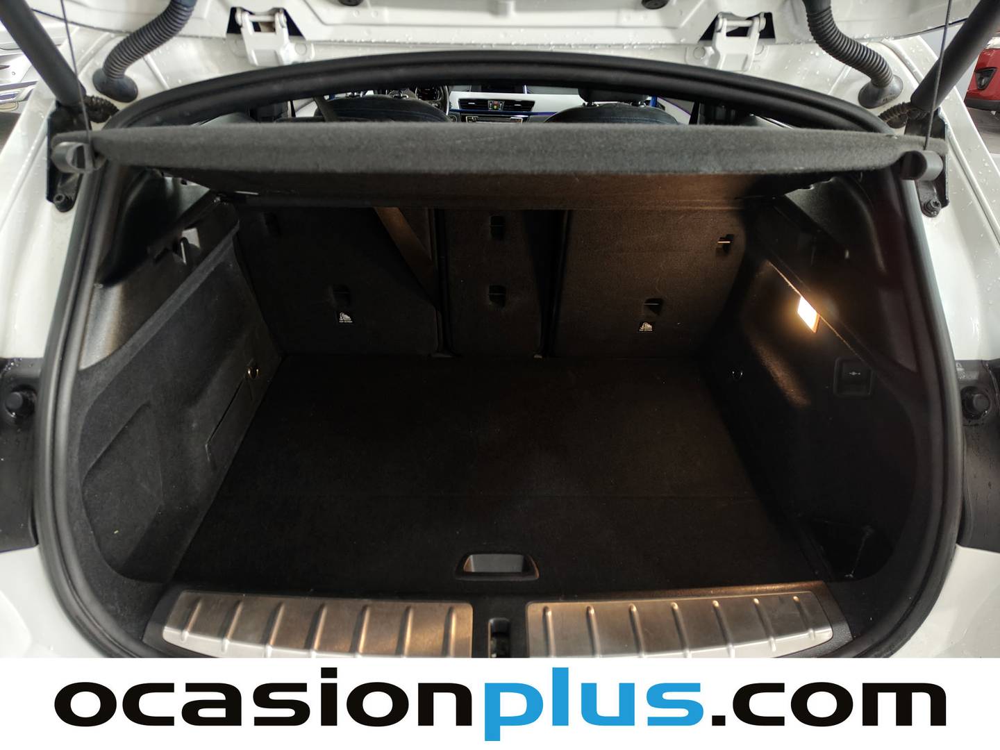 Fotos maletero BMW X2 BMW X2 sDrive18d (150 CV) Pack M
