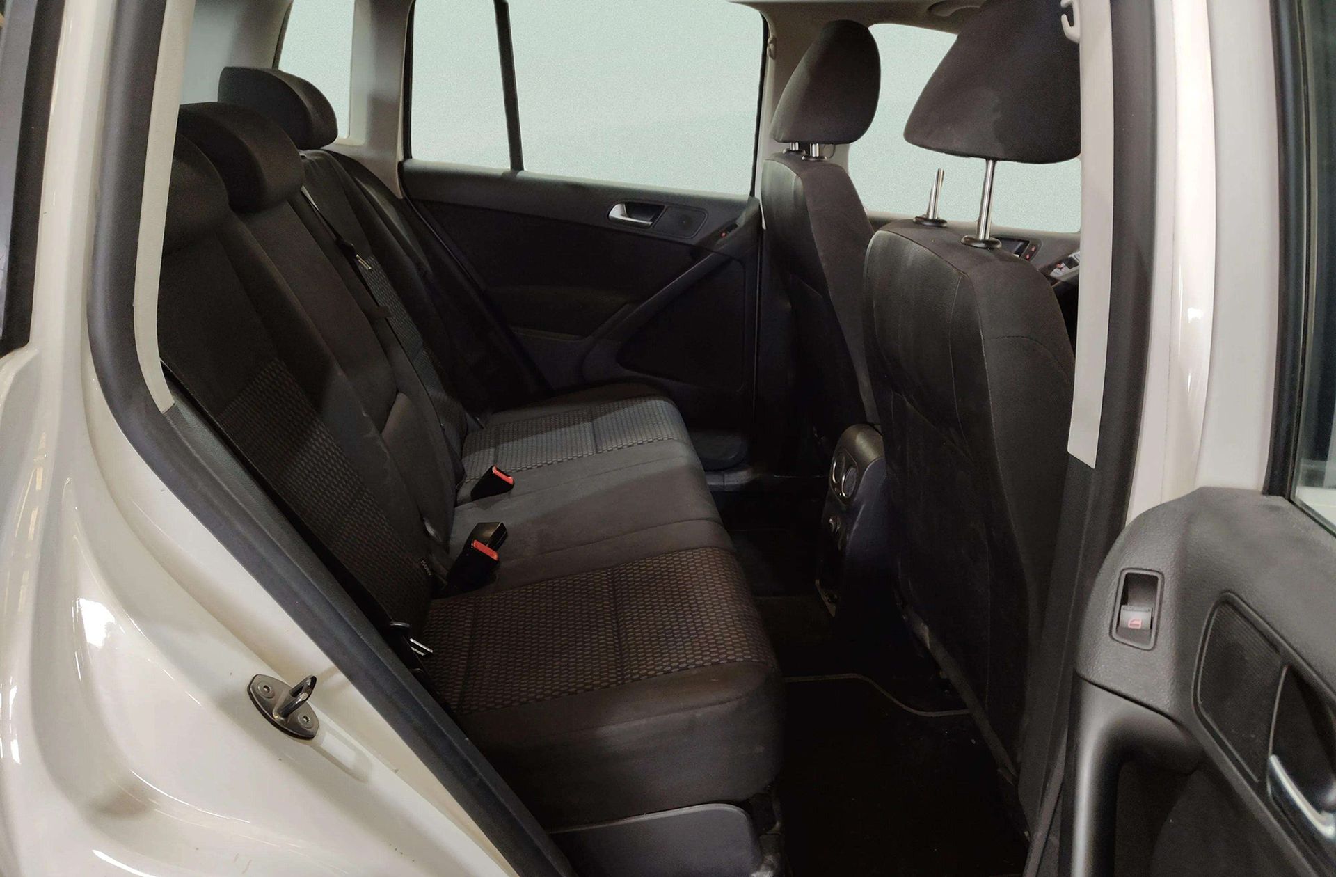 Volkswagen Tiguan Advance 2.0 TDI BMT Front Drive - foto 13