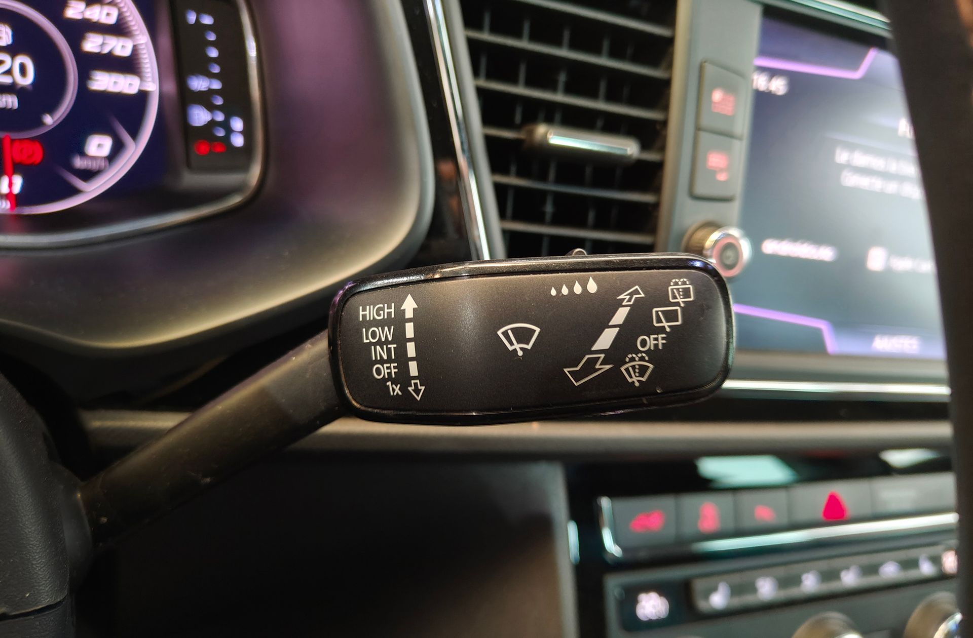 SEAT León 2.0 TSI FR DSG - foto 36