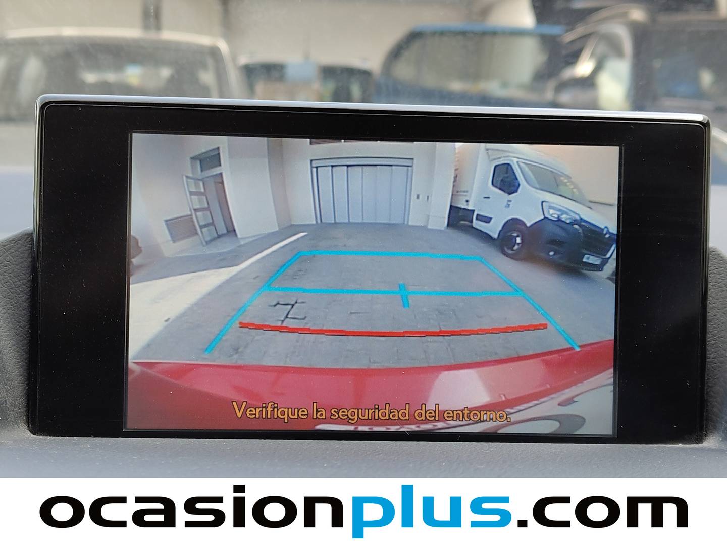 Equipamiento del Lexus CT Lexus CT 200h Business (136 CV)