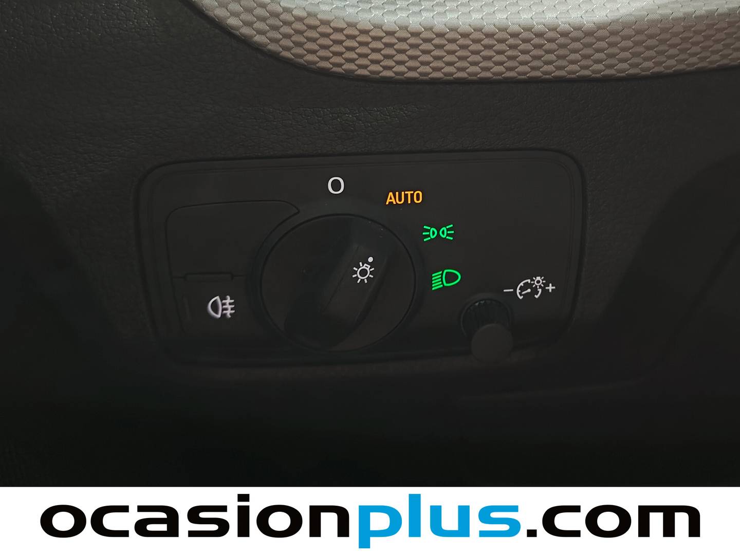 Acabados Audi Q2 Audi Q2 Advanced 30 TDI (116 CV)