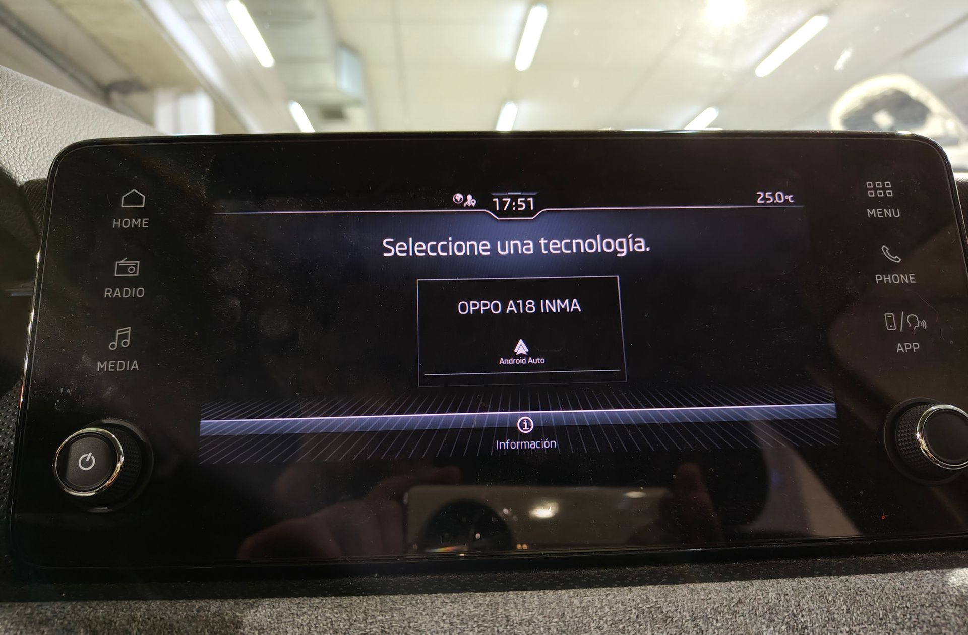 Škoda Kamiq 1.0 TSI Selection - foto 8