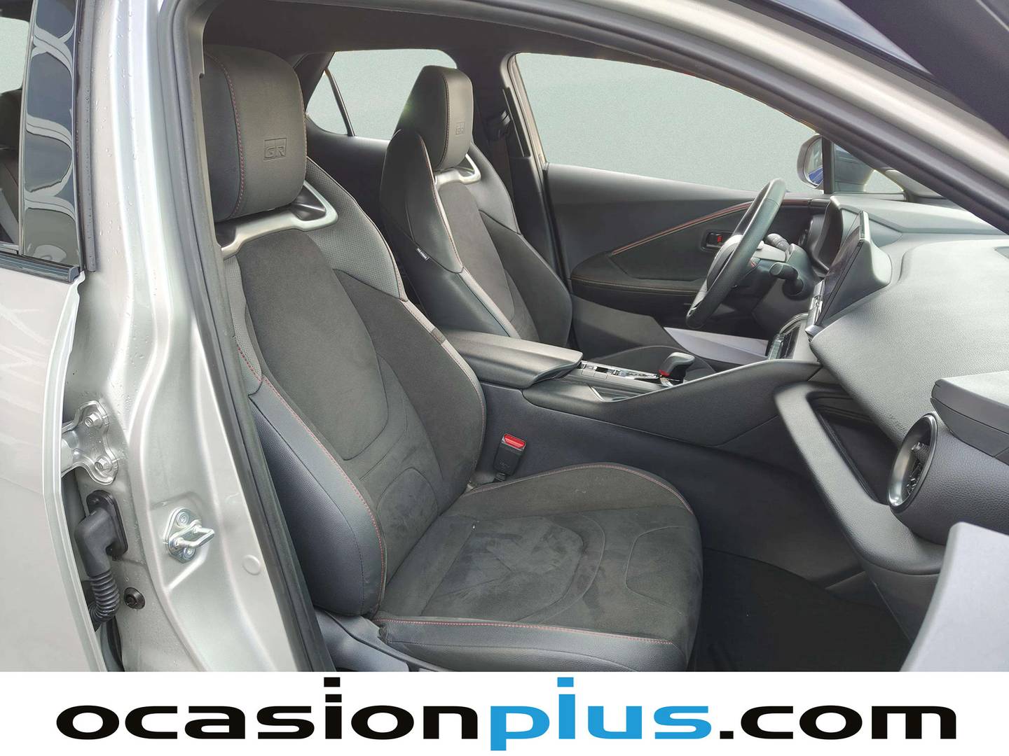 Foto Toyota C-HR Toyota C-HR 200H GR Sport (196 CV)