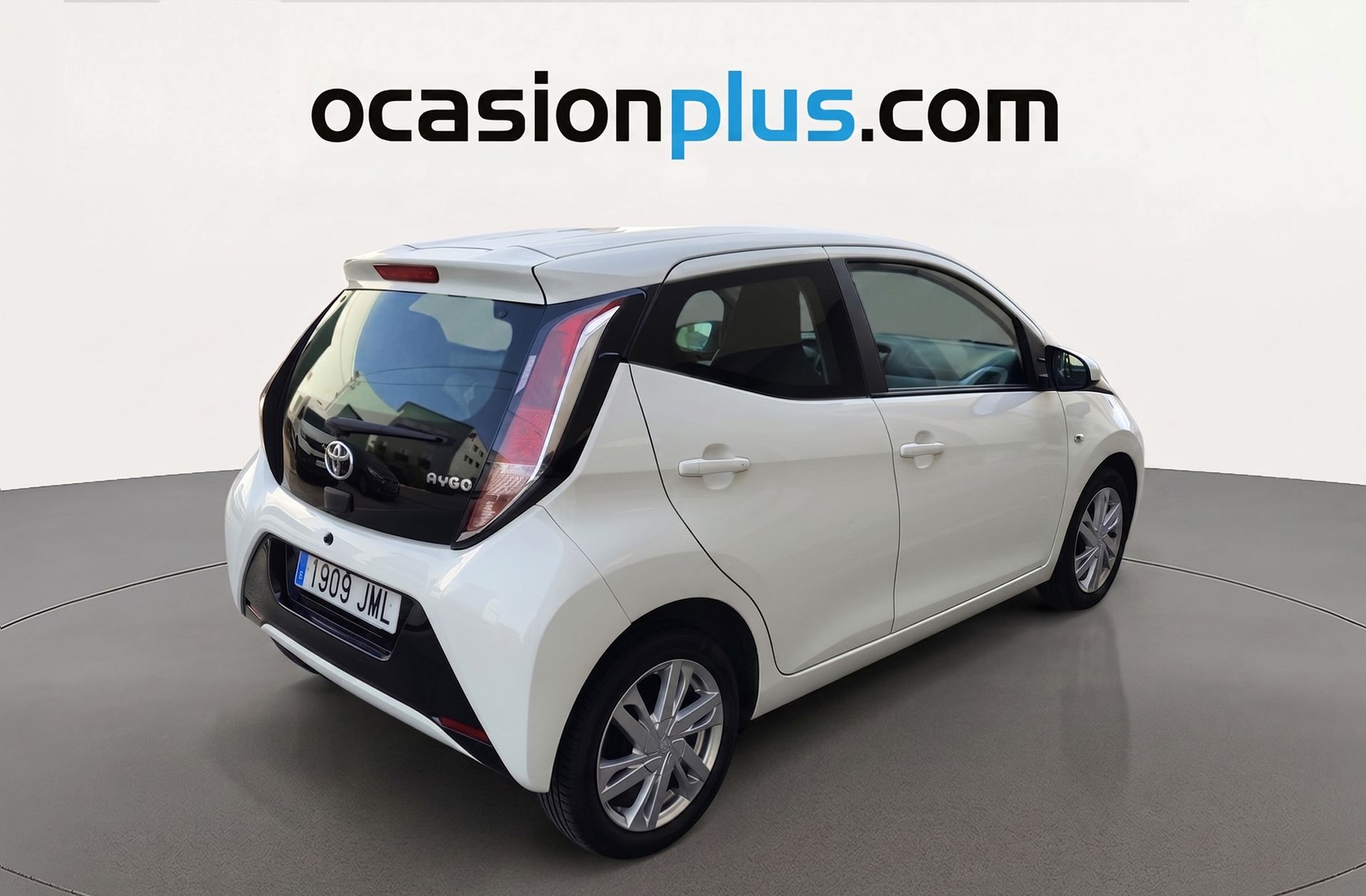 Toyota Aygo 1.0 70 x-play - foto 4