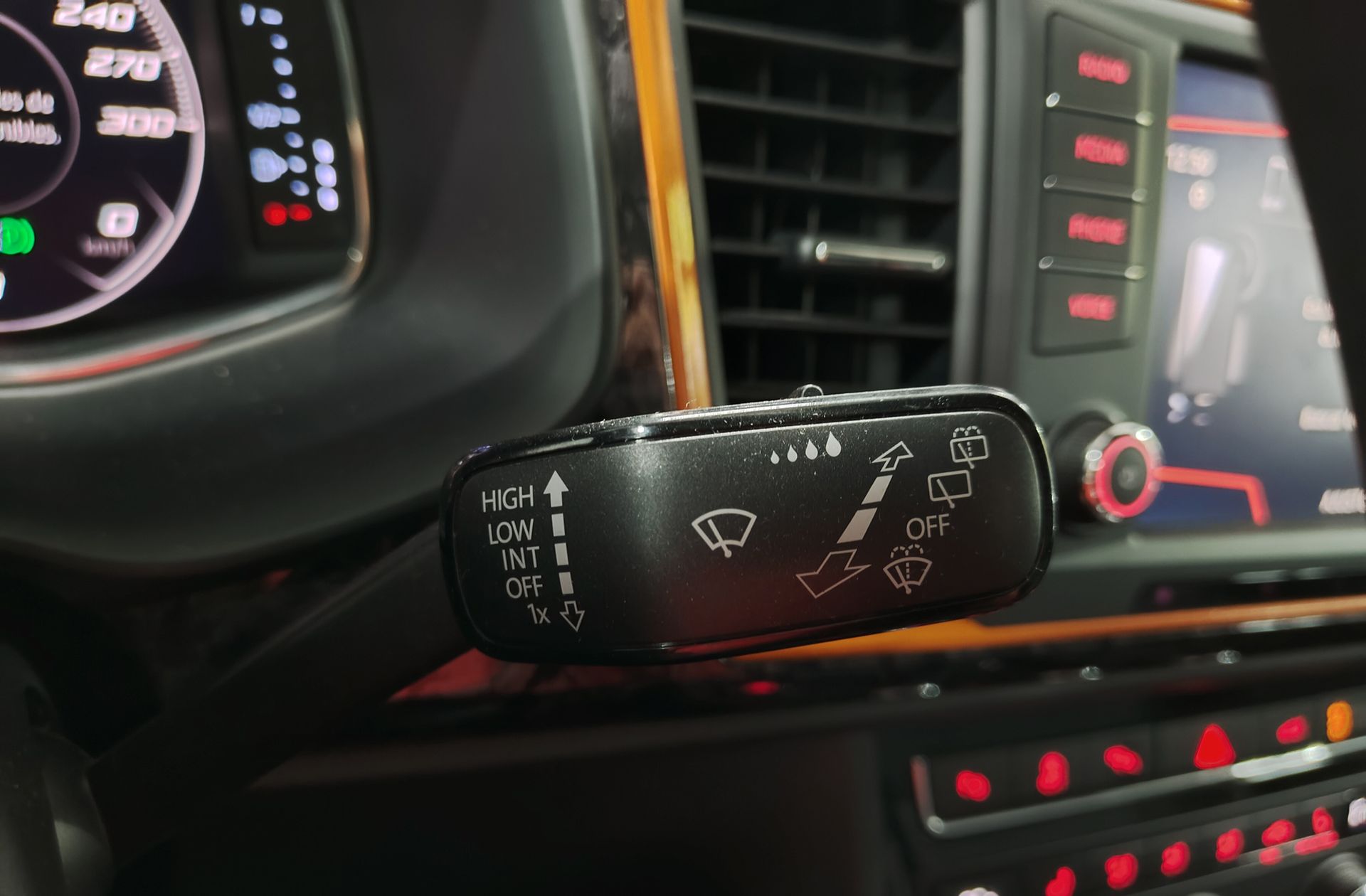 SEAT Ateca 2.0 TSI Xcellence Edition 4Drive DSG-7 - foto 28