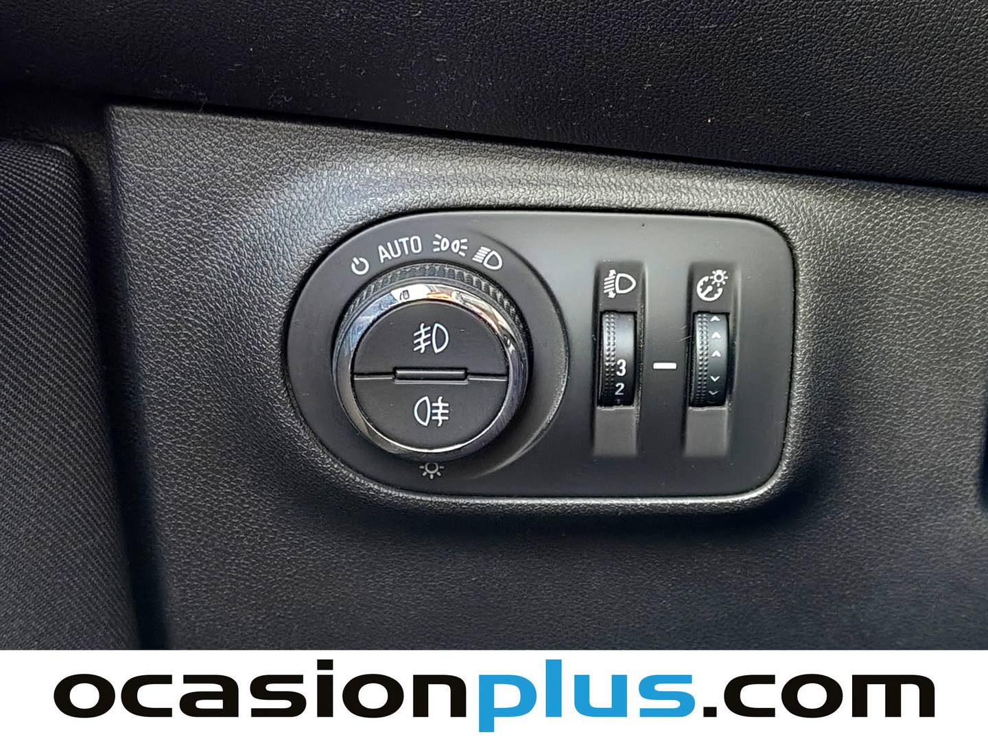 Equipamiento del Opel Corsa Opel Corsa 1.4 Selective (90 CV)