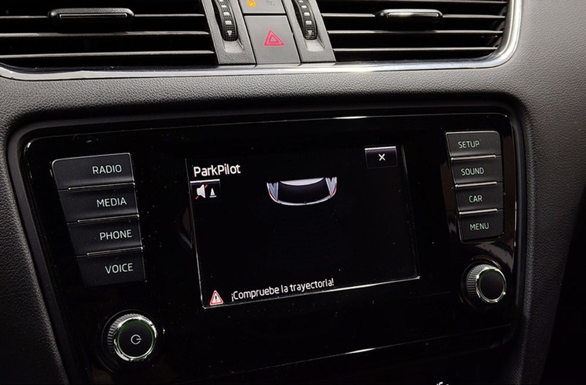 Škoda Octavia Combi 2.0 TDI RS DSG - foto 9