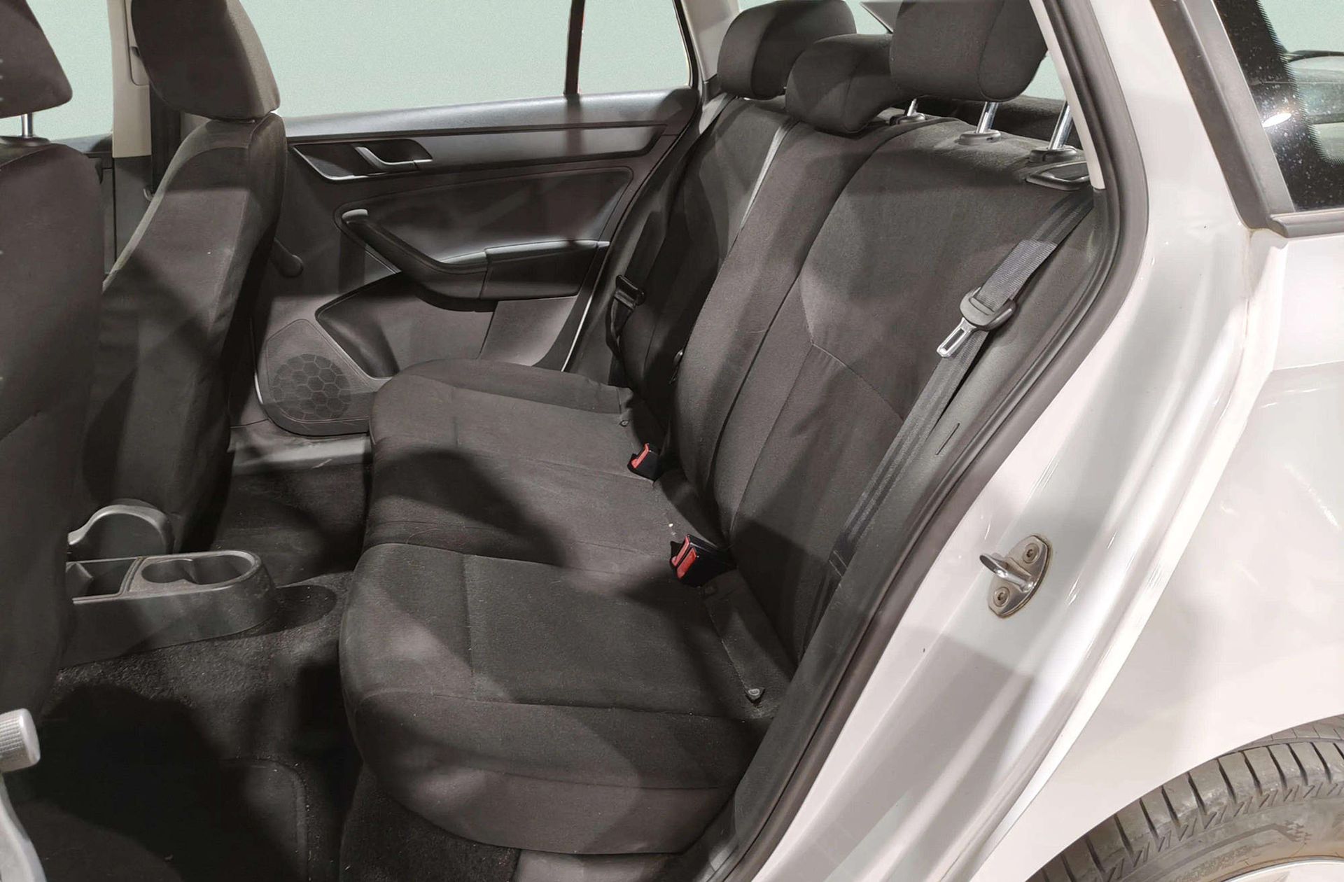 Škoda Spaceback 1.6 TDI CR Active - foto 9