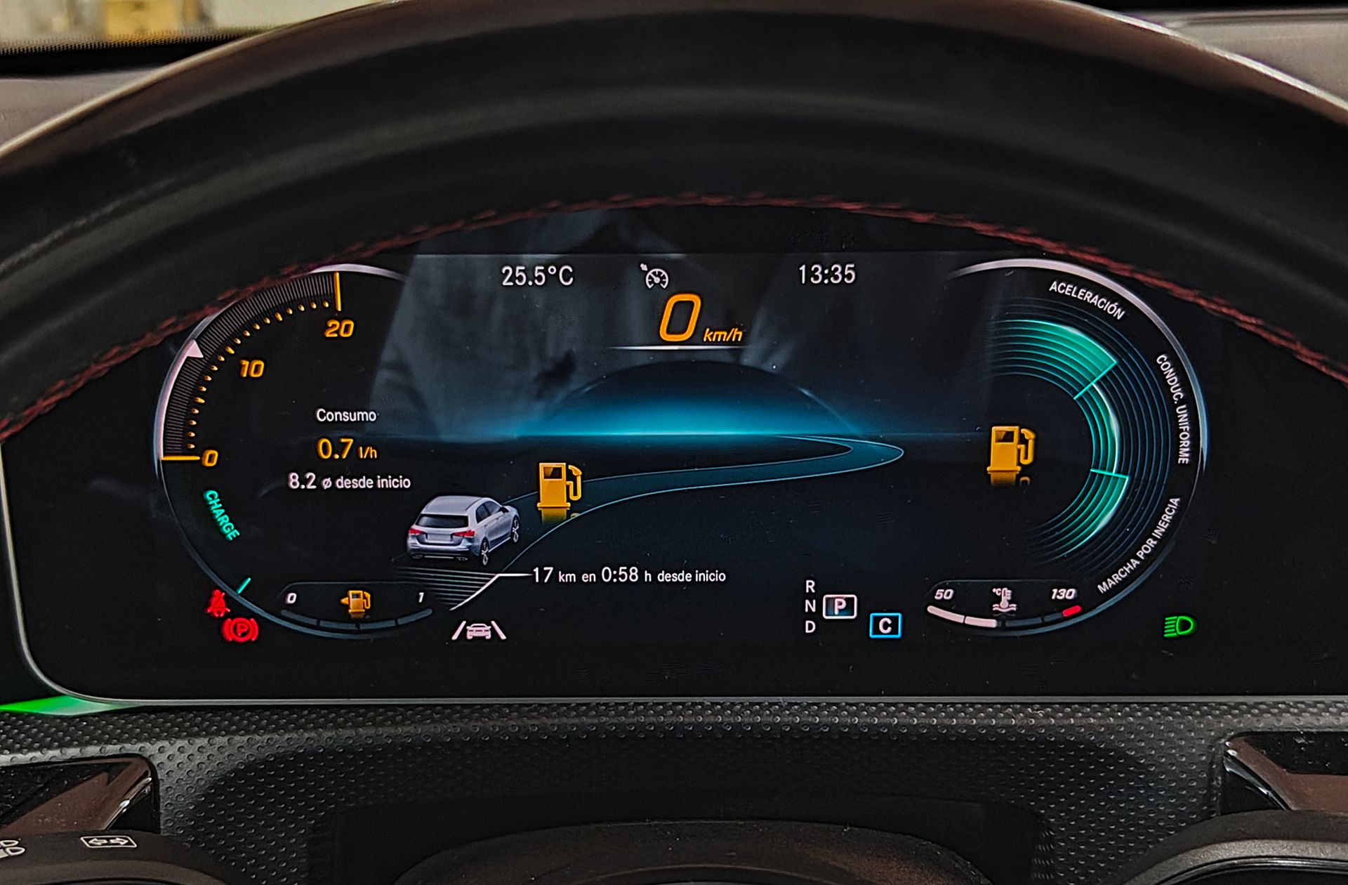 Mercedes-Benz Clase A 180 d Pack AMG - foto 30
