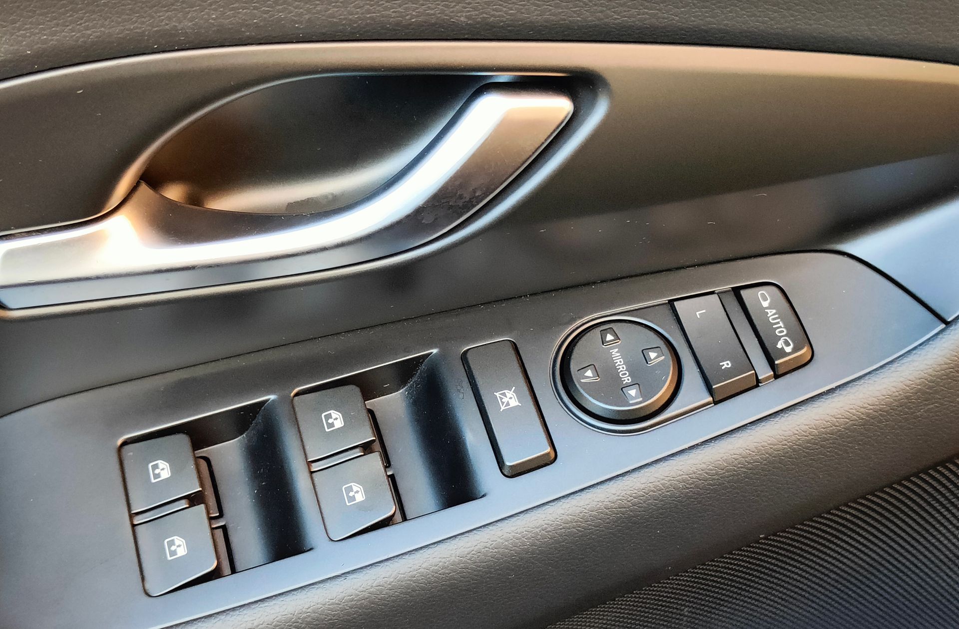 Hyundai i30 1.4 T-GDi Tecno - foto 18