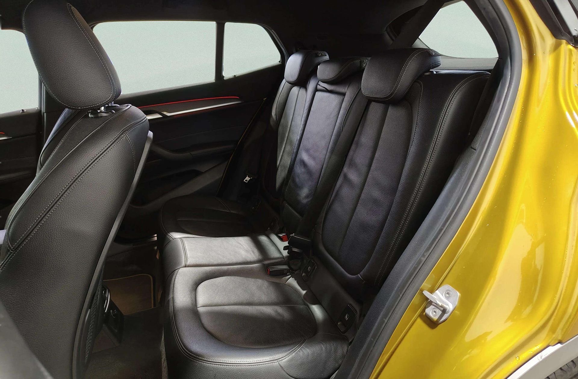 BMW X2 sDrive18d Pack M - foto 12