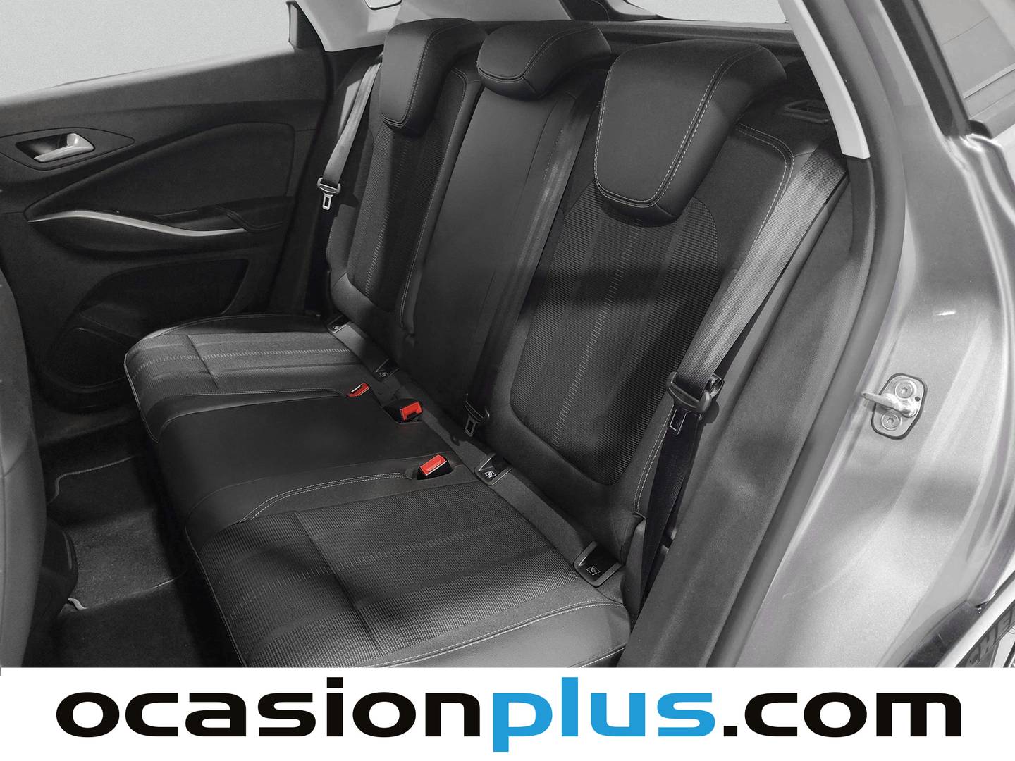 Foto asientos traseros Opel Grandland Opel Grandland 1.2 Turbo S&S GS Auto (130 CV)