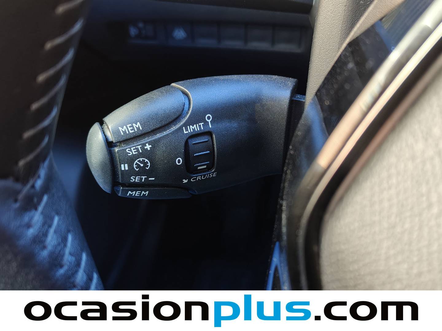 Foto Peugeot 2008 Peugeot 2008 PureTech 100 S&S Allure (100 CV)