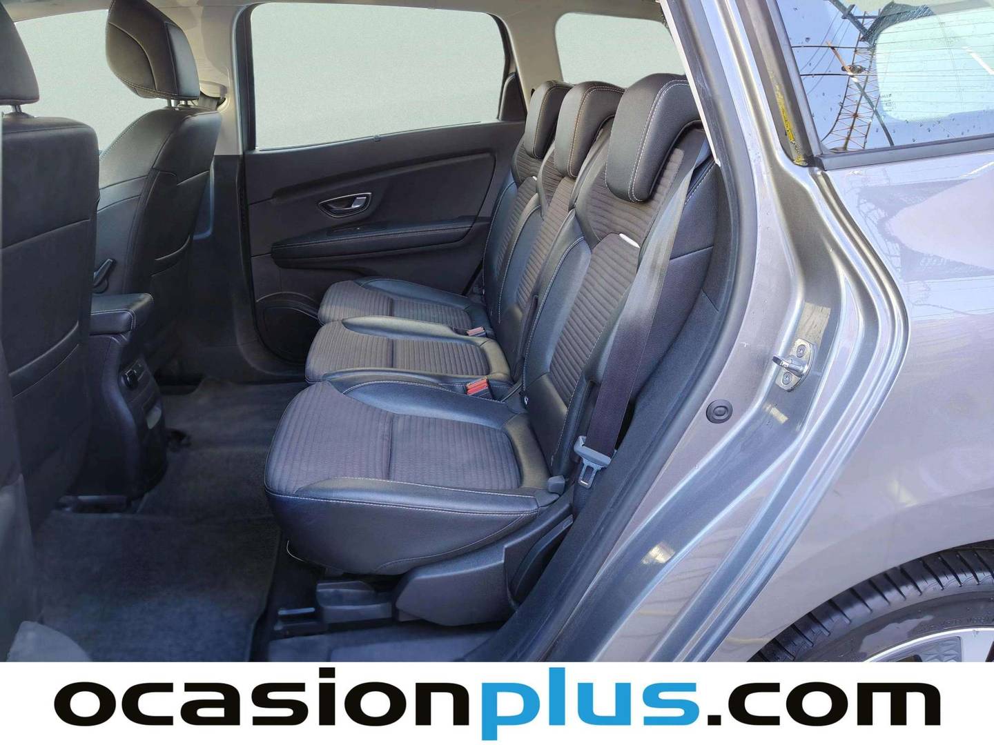 Foto asientos traseros Renault Grand Scénic Renault Grand Scenic Zen TCe (140 CV) GPF 7 Plazas