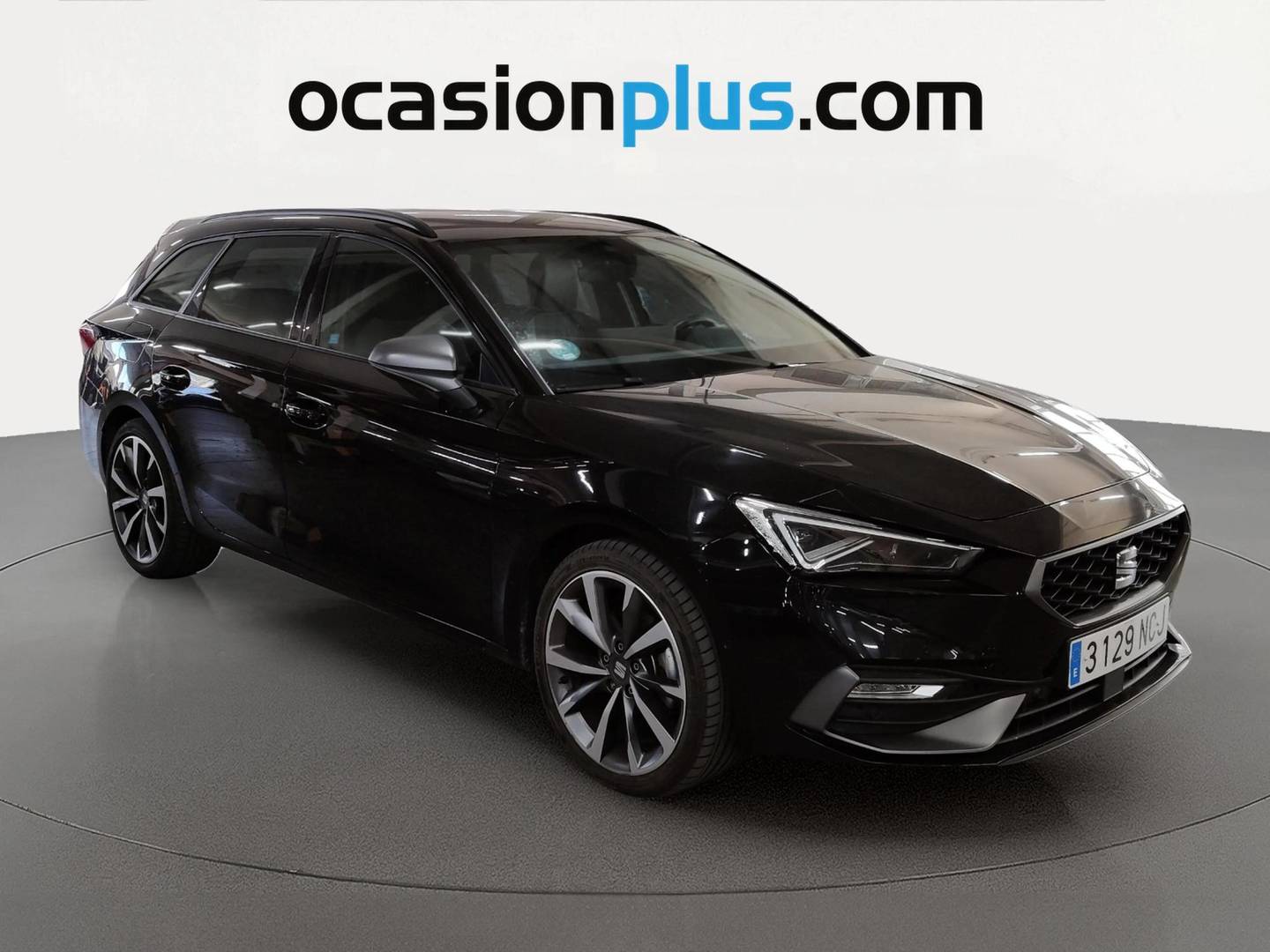 Foto delantera Seat León Seat León ST 1.5 TSI S&S FR Special Edition (150 CV) derecha