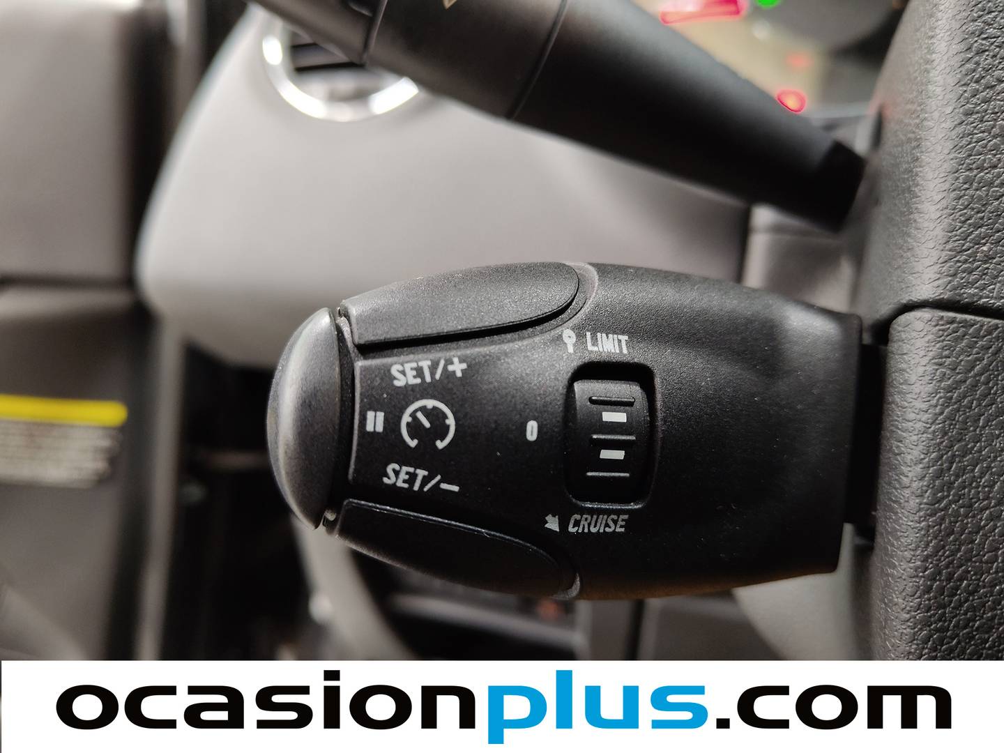 Extras y acabados del Peugeot 3008 Peugeot 3008 1.6 VTI Premium (120 CV)