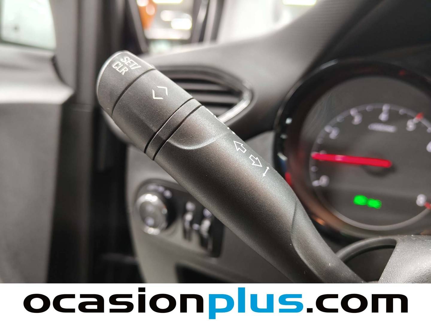 Foto Opel Crossland X Opel Crossland X 1.2 S&S Design Line 120 Aniversario (110 CV)