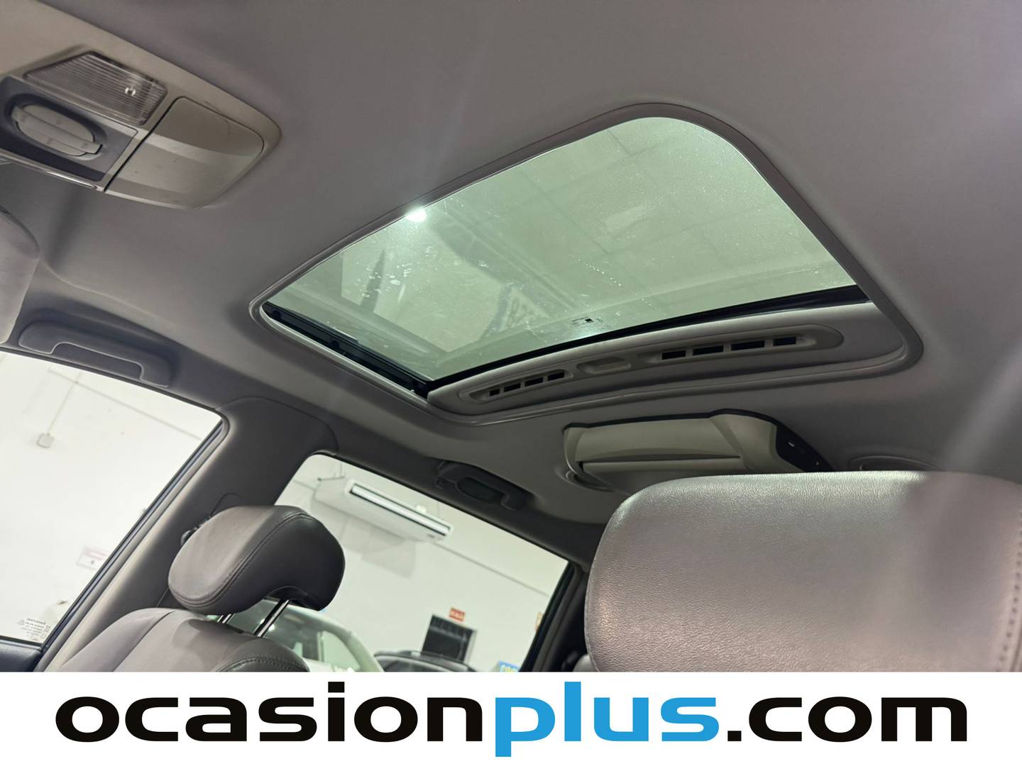 SsangYong Rodius SsangYong Rodius 2.0 e-Xdi Premium (155 CV) 7 Plazas de segunda mano
