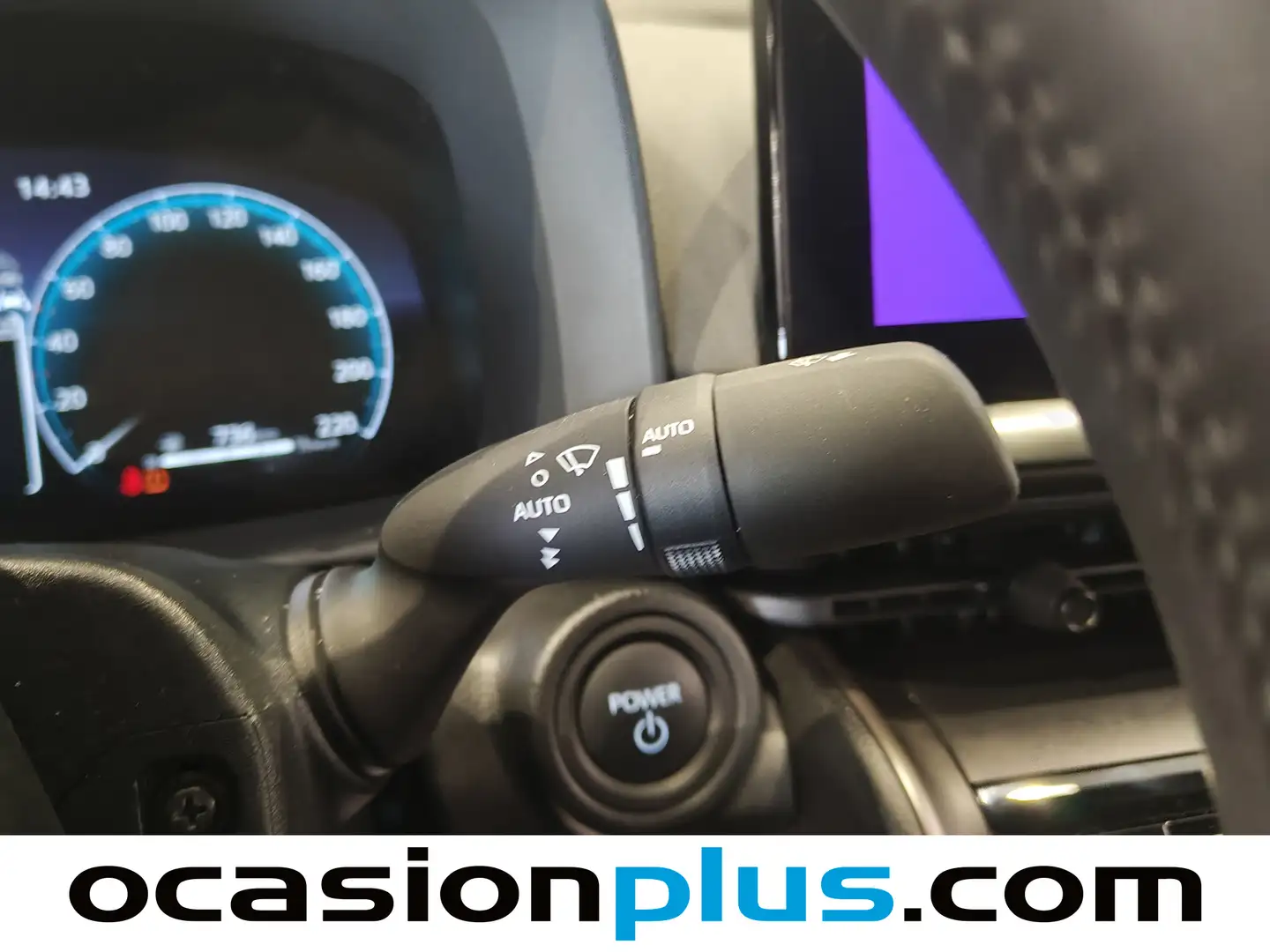 Foto Toyota C-HR Toyota C-HR 140H Advance (140 CV)