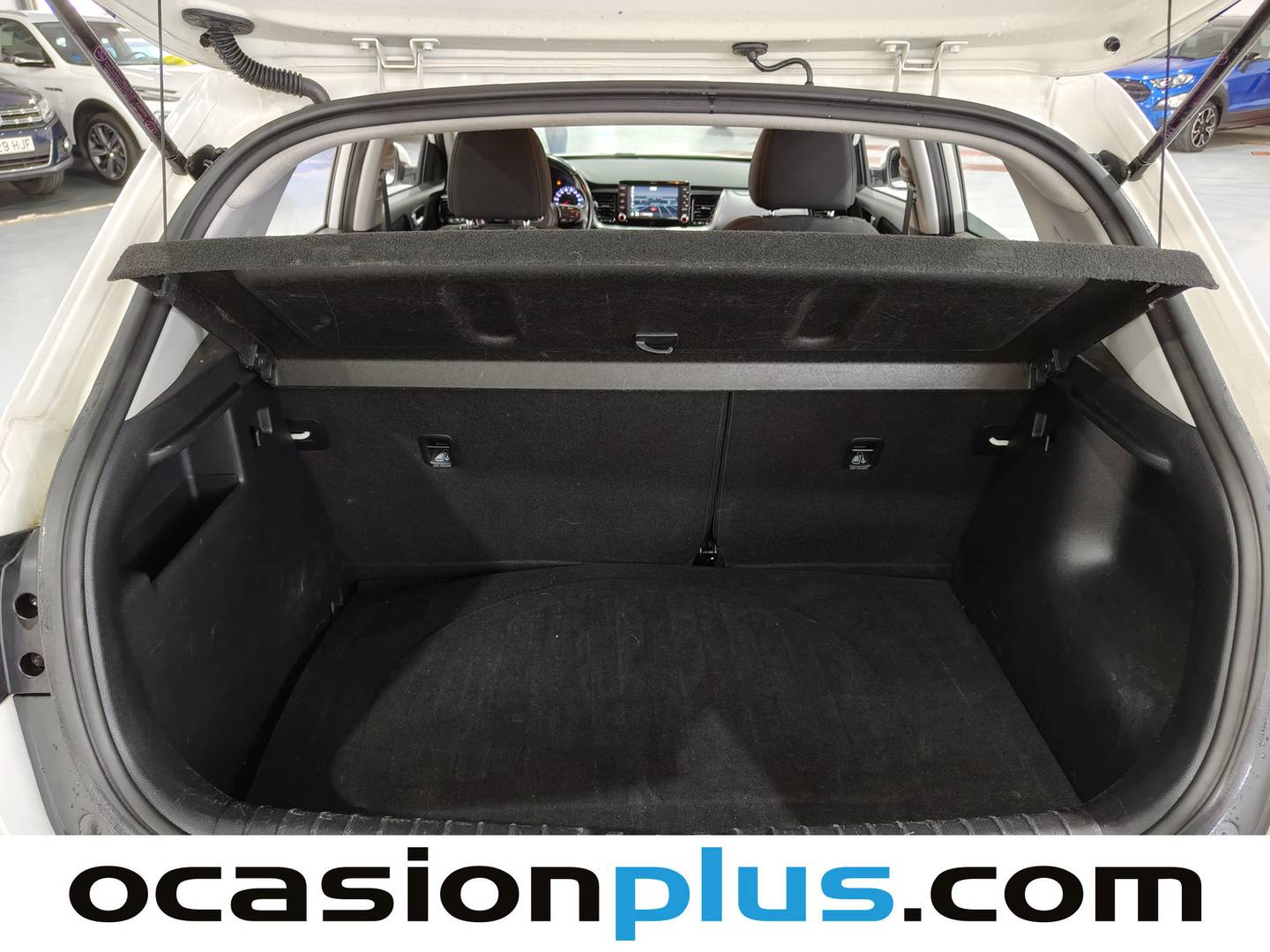 Fotos maletero KIA Stonic KIA Stonic 1.0 T-GDi Drive (100 CV)